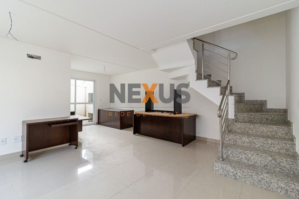 Sobrado com 4 dormitórios à venda, 160 m² por R$ 859.000,00 - ...