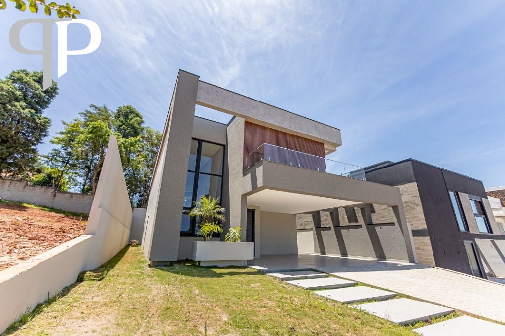 Linda casa no melhor condomínio de Campo Largo 4 dormitórios, ...