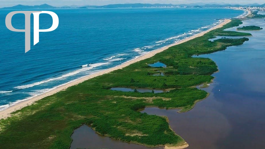 Terreno à venda, 4000 m² por R$ 2.800.000,00 - Barra do Itapoc...