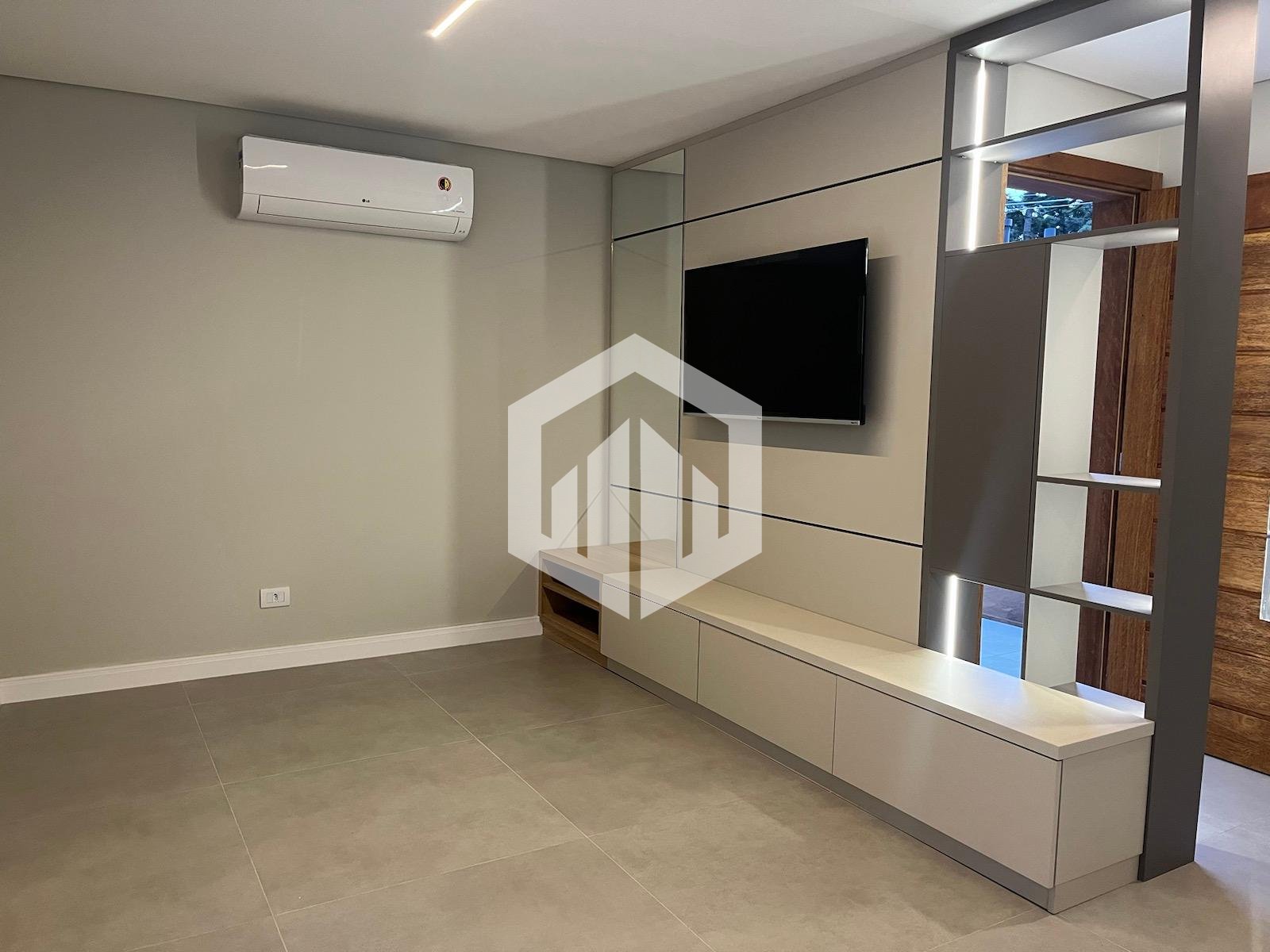 Triplex novo à venda no Ecoville, CURITIBA - PR