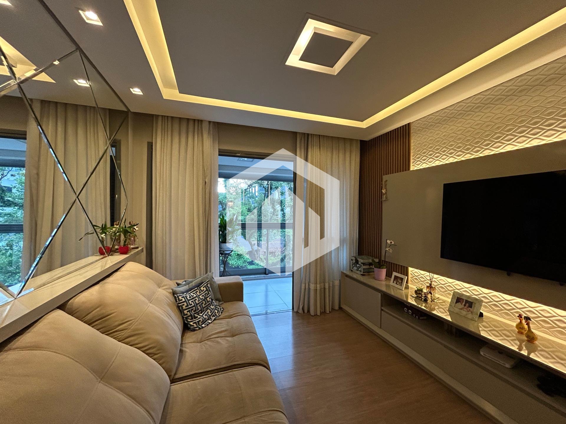Apartamento com 3 dormitórios à venda - Água Verde, CURITIBA - PR