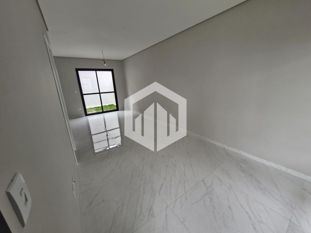 Sobrado à venda - Triplex 127m  - R  699.000,00 - Uberaba, CUR...