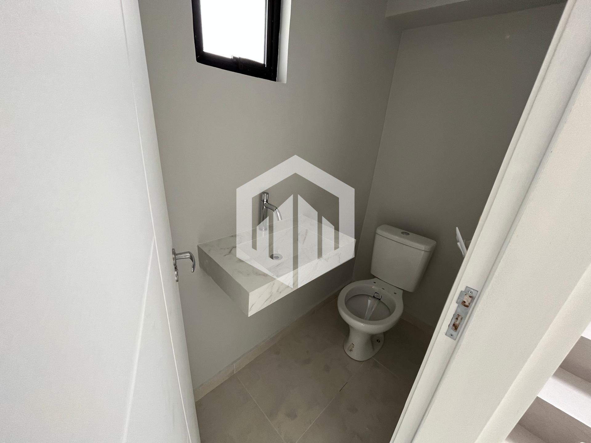 Sobrado à venda - Triplex 106m  - R  639.000,00 - Uberaba, CUR...