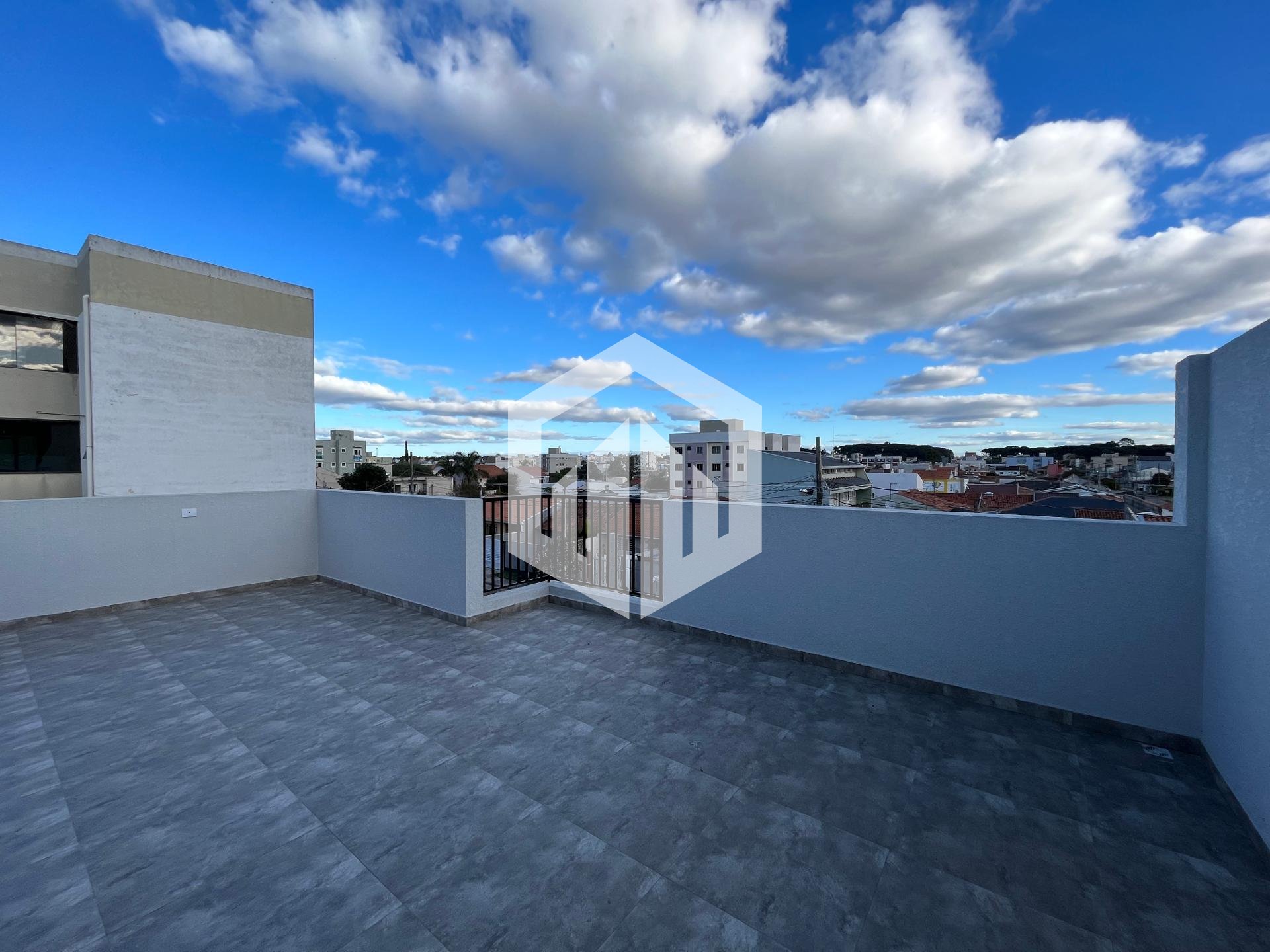Sobrado triplex com 3 dormitórios à venda - Parque da Fonte, C...