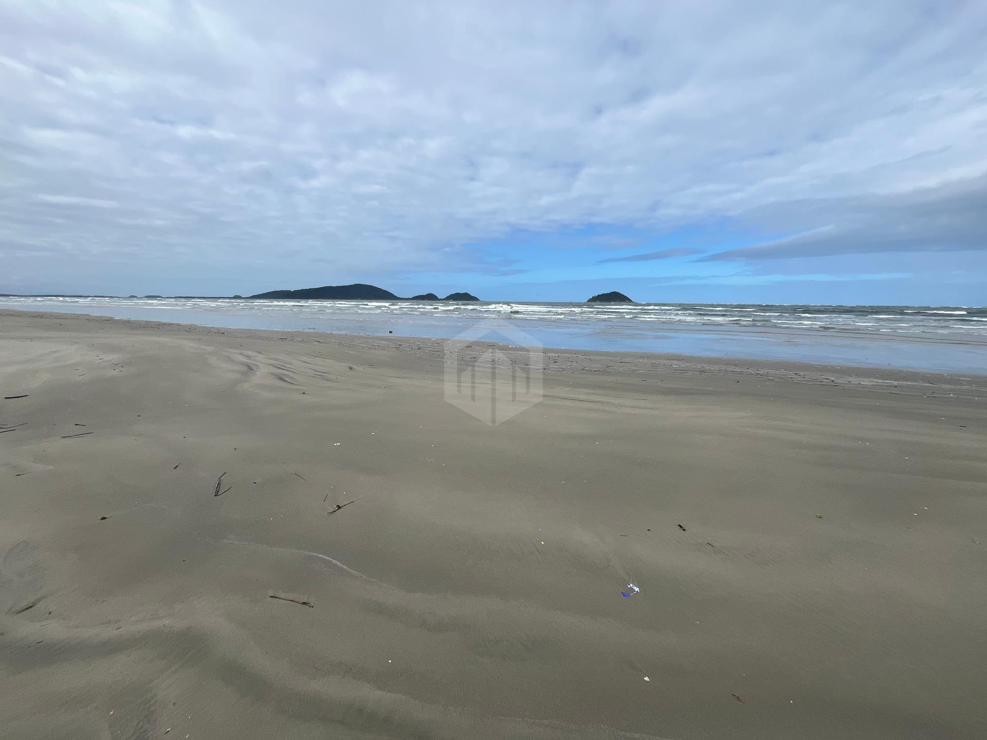 Casa à venda com 2 Quartos e Churrasqueira - Pontal do Sul, Po...