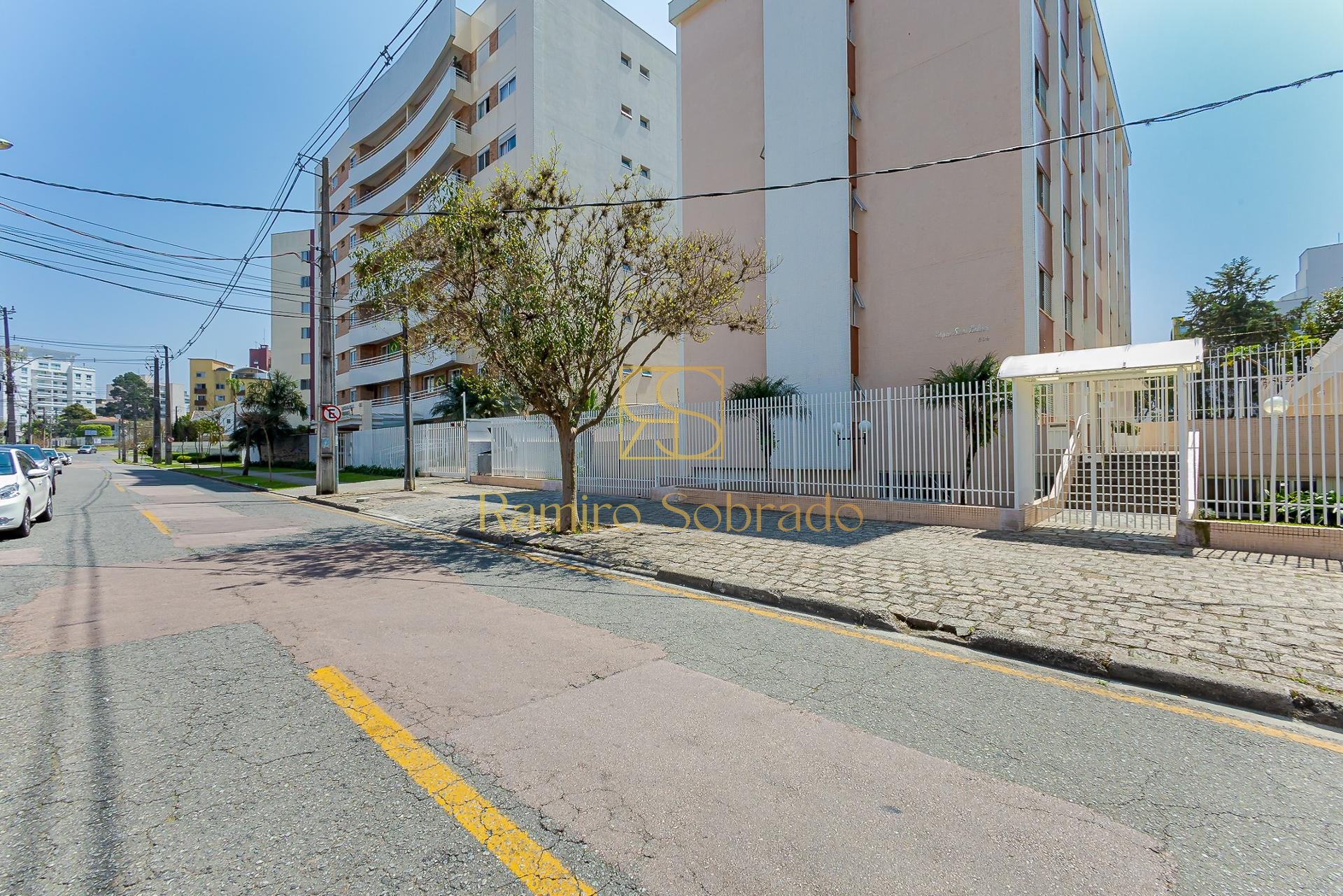 APARTAMENTO 3 QUARTOS  1 SU?TE  E 125M  NO ALTO DA GL?RIA ? CU...