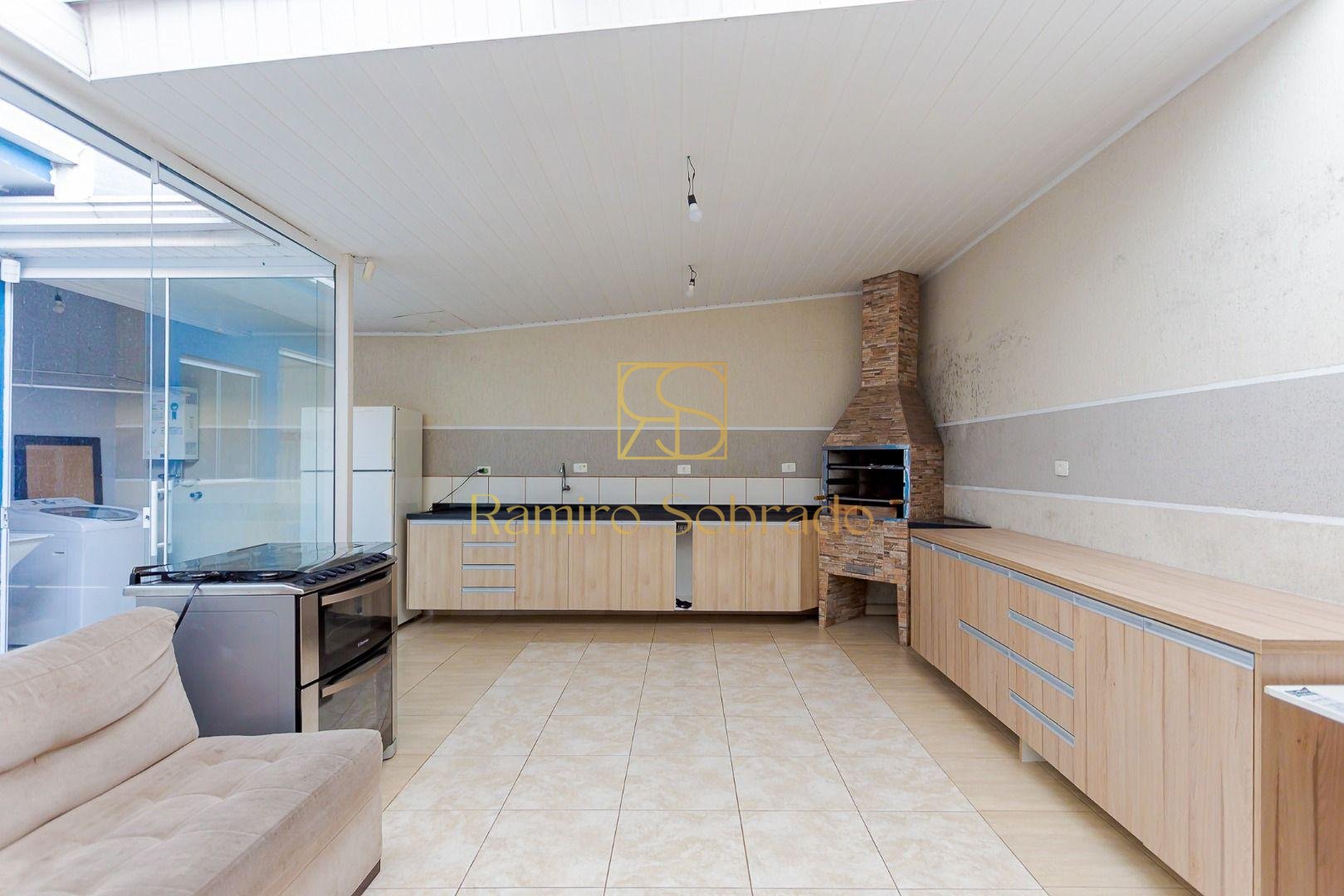 SOBRADO TRIPLEX ? FAZENDINHA ? 200M  - 3 QUARTOS  1 SU?TE  ? 3...