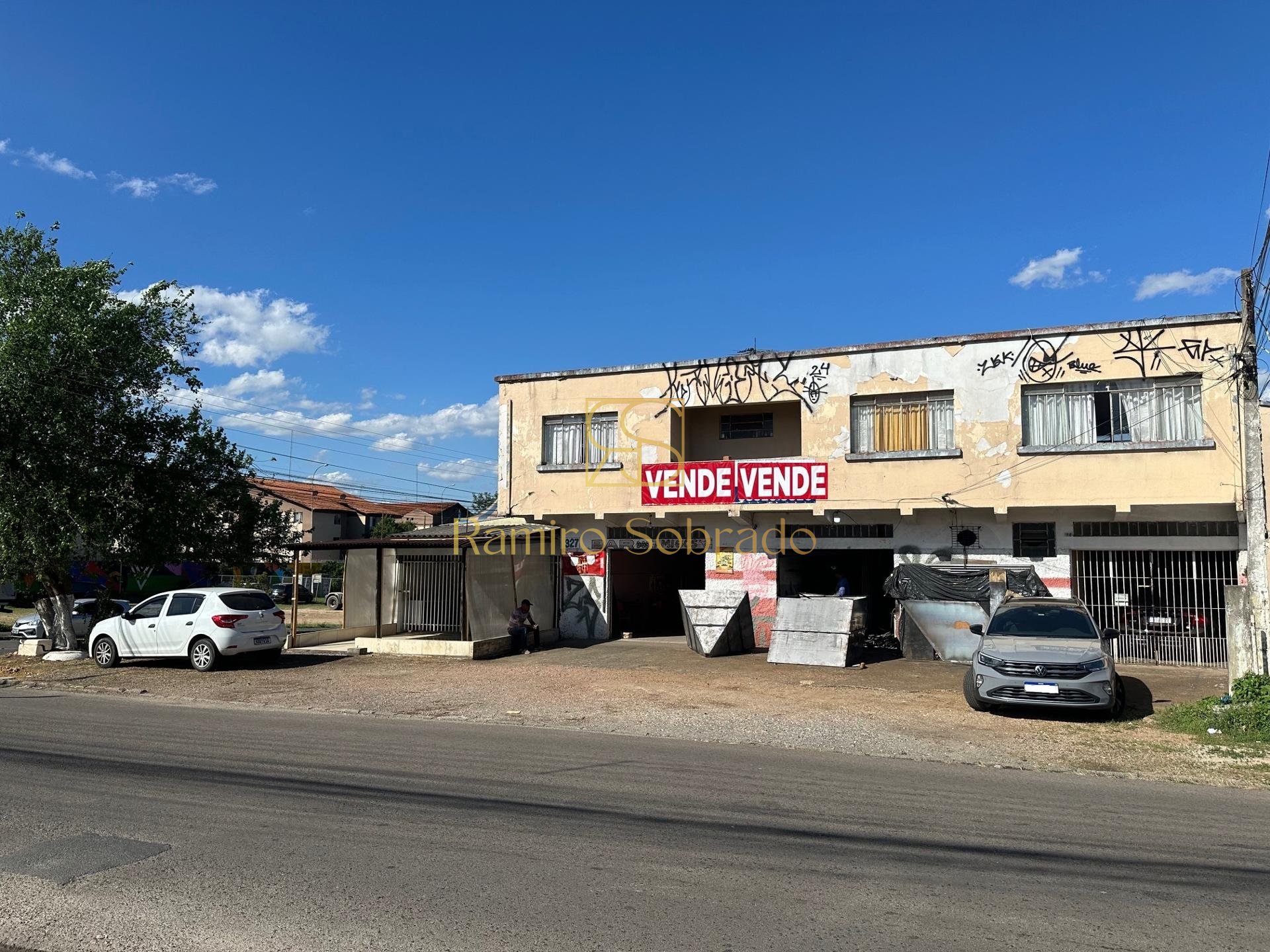 TERRENO DE ESQUINA - RESIDENCIAL E COMERCIAL ? 608M  ? 19M X 3...