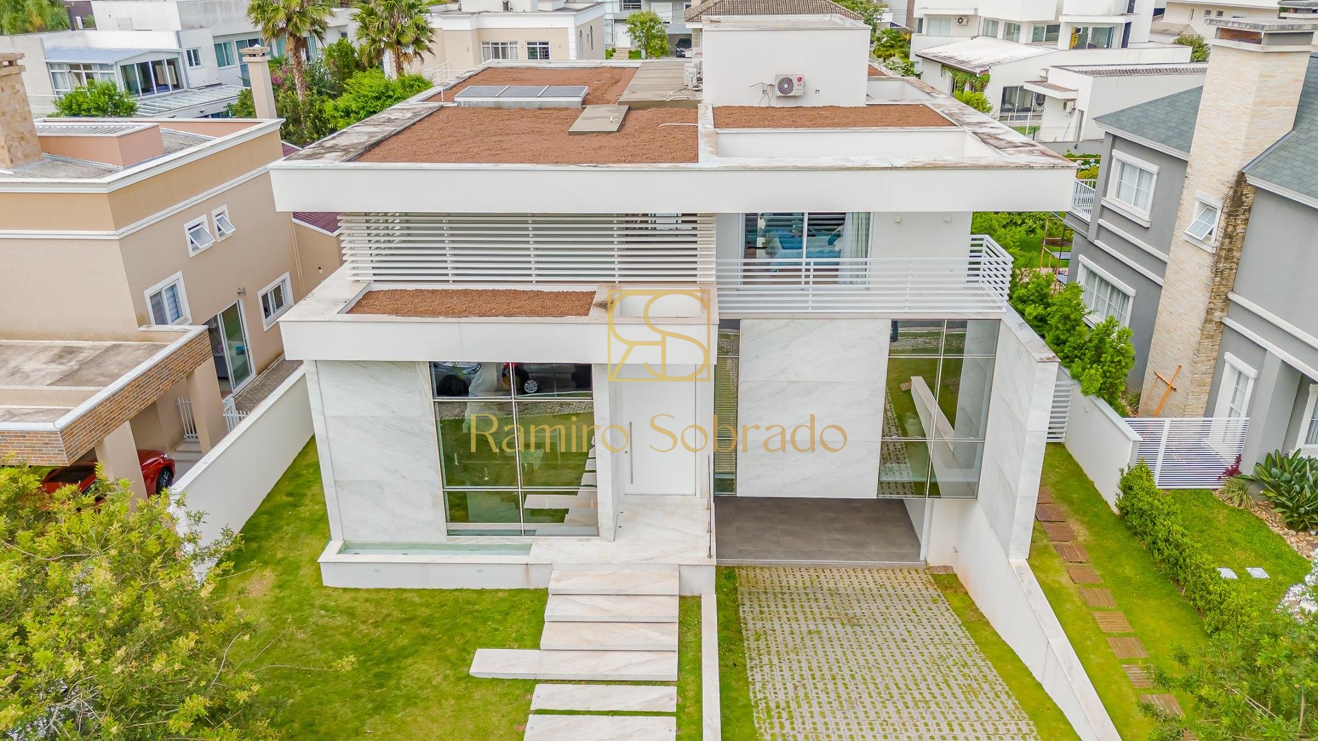 ALTO LUXO NO ALPHAVILLE GRACIOSA ? PINHAIS ? RESID?NCIA DE CAM...