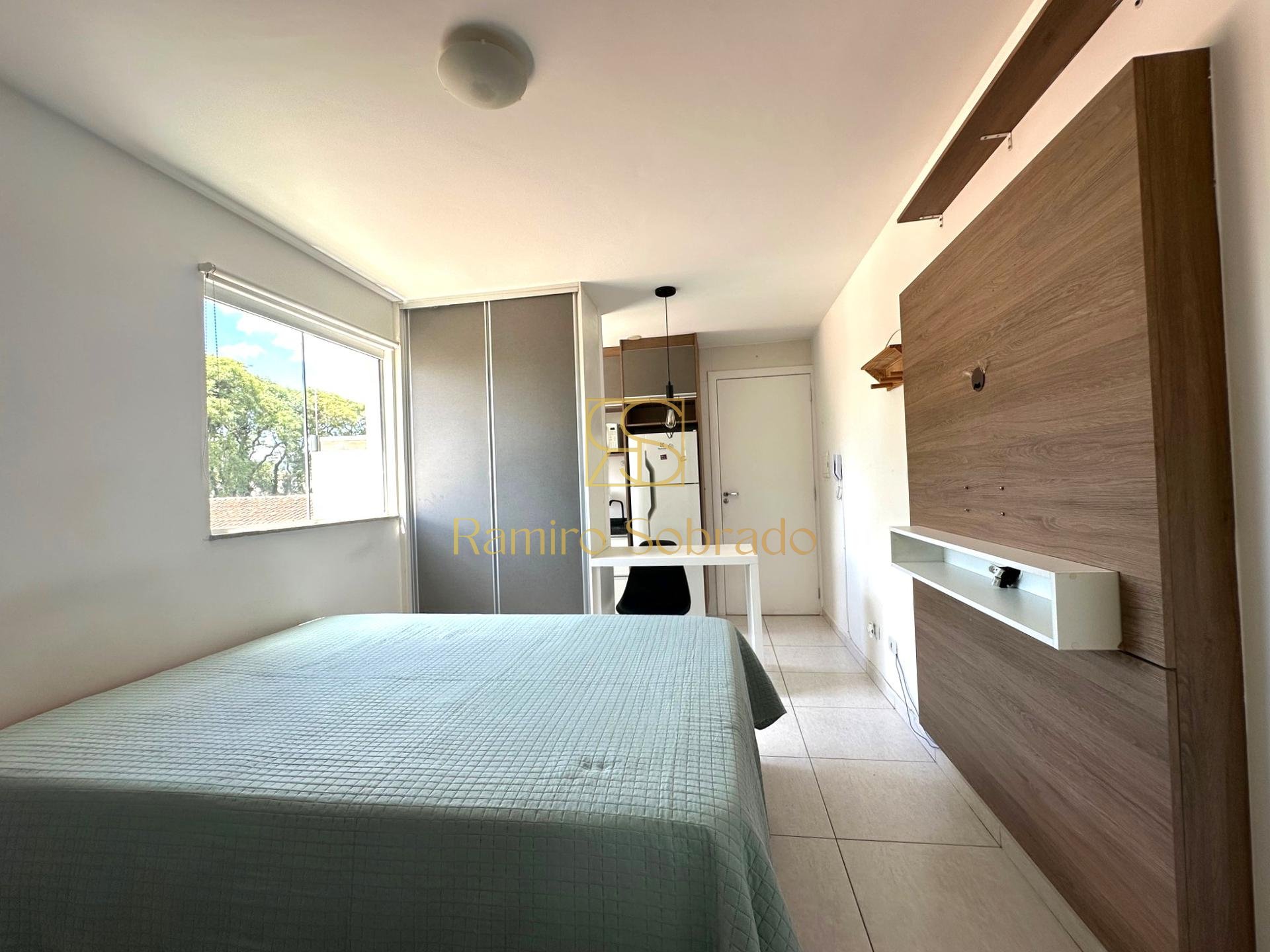 STUDIO TOTALMENTE MOBILIADO E COM VAGA DE GARAGEM ? IDEAL PARA...