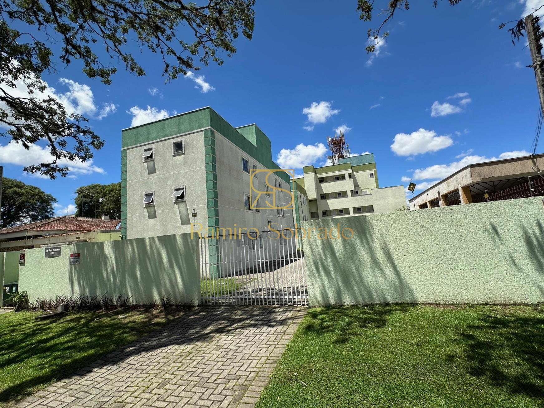 STUDIO TOTALMENTE MOBILIADO E COM VAGA DE GARAGEM ? IDEAL PARA...