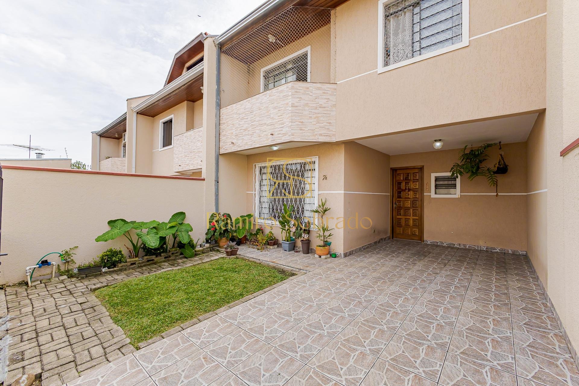 SOBRADO EM CONDOMINIO NO BAIRRO FANNY ? 3 QUARTOS  1  SUITE ? ...