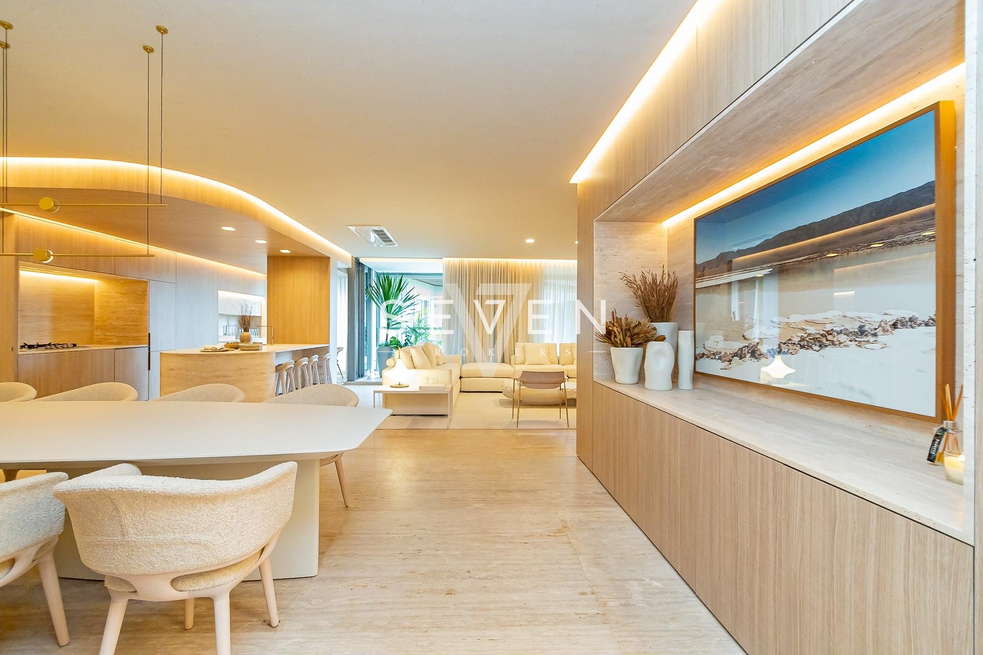 Apartamento com 3 quartos à venda, 195 m  por 1.845.000 - Ecov...