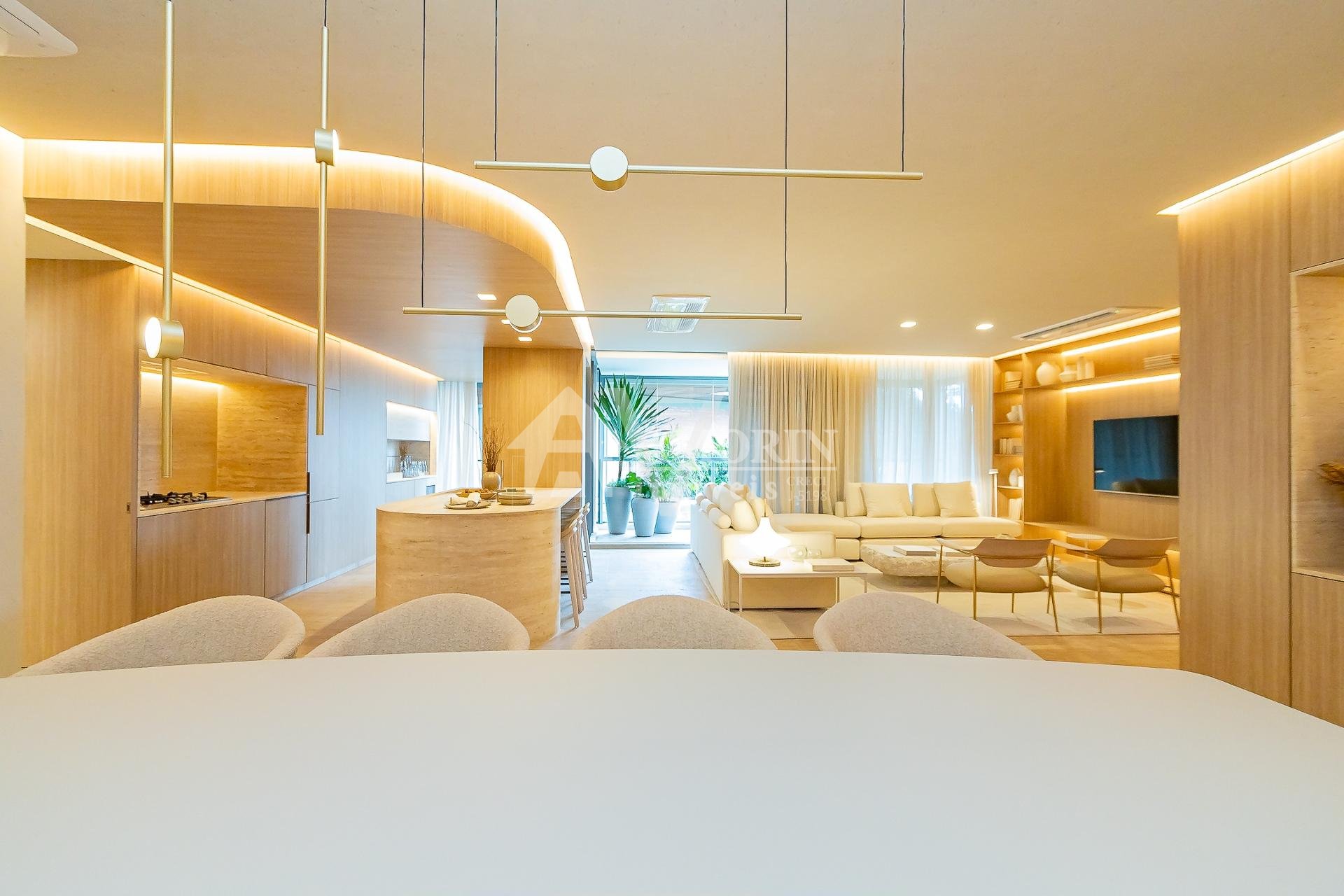 Apartamento com 3 quartos à venda, 195 m  por 1.845.000 - Ecov...
