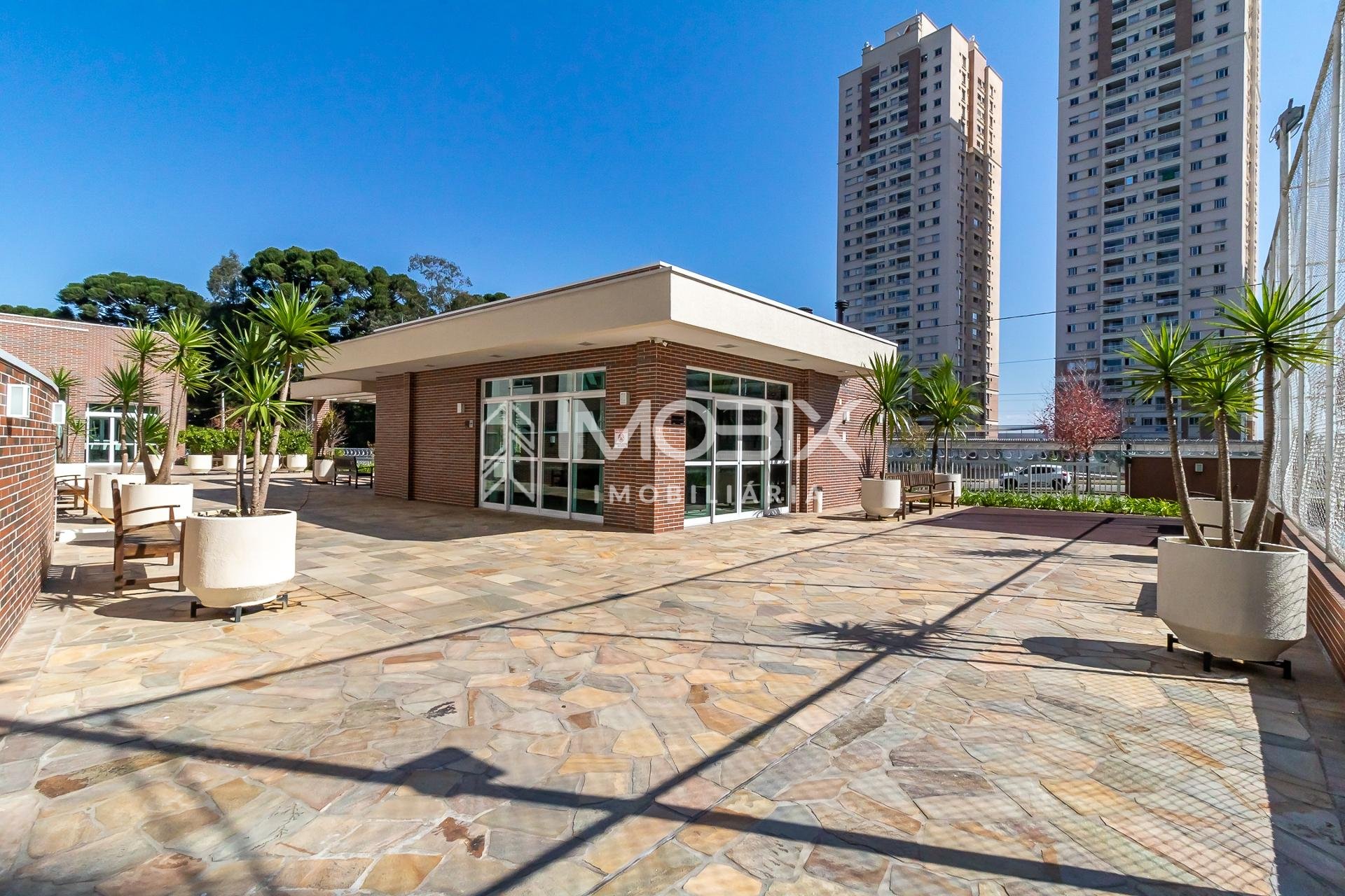 Apartamento no condomínio clube Vermont, a poucos metros da Un...
