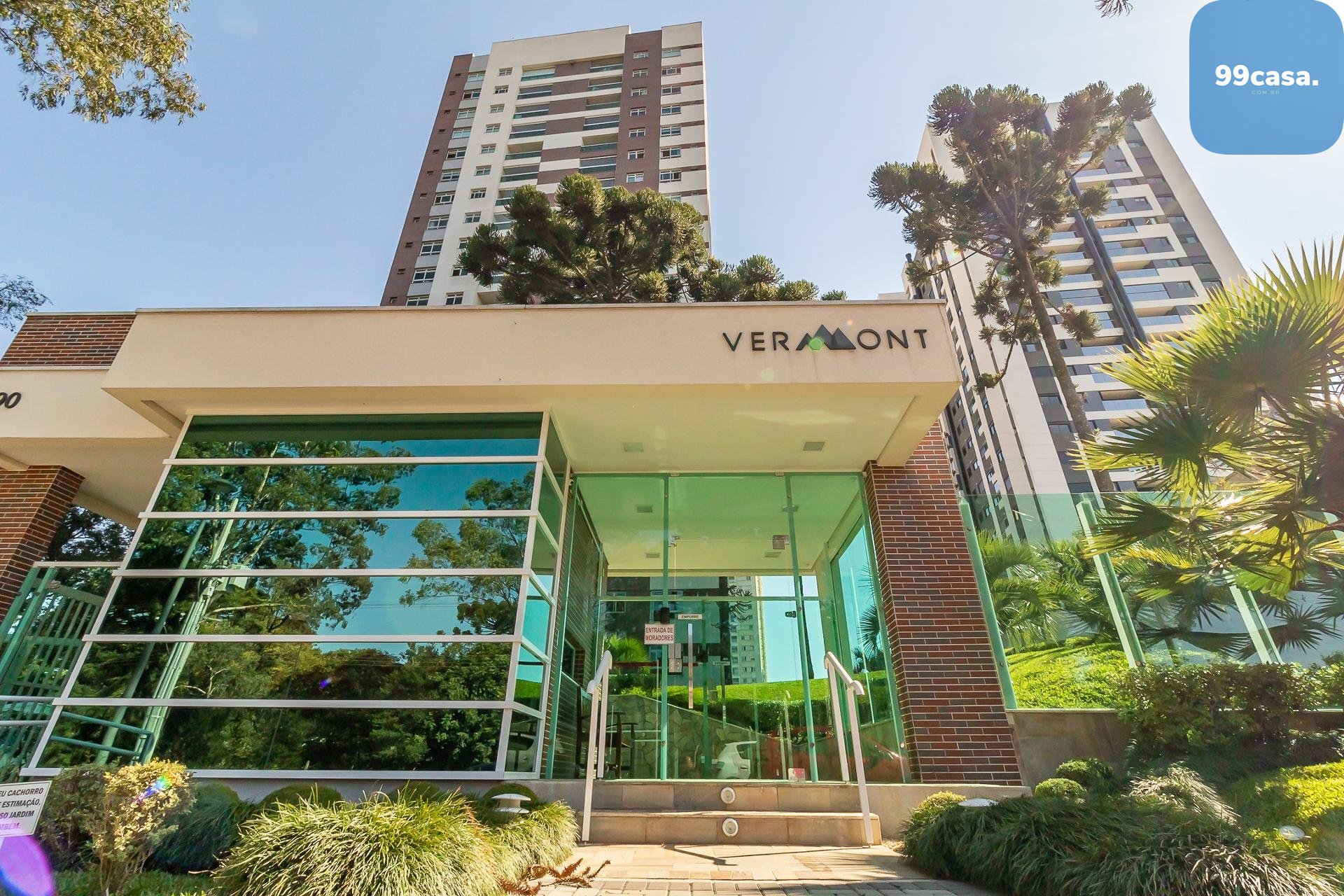 Apartamento no condomínio clube Vermont, a poucos metros da Un...