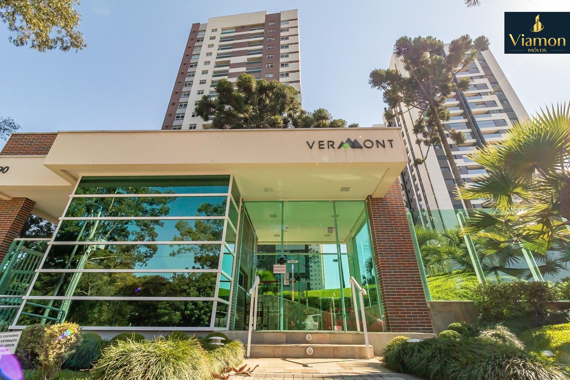 Apartamento no condomínio clube Vermont, a poucos metros da Un...