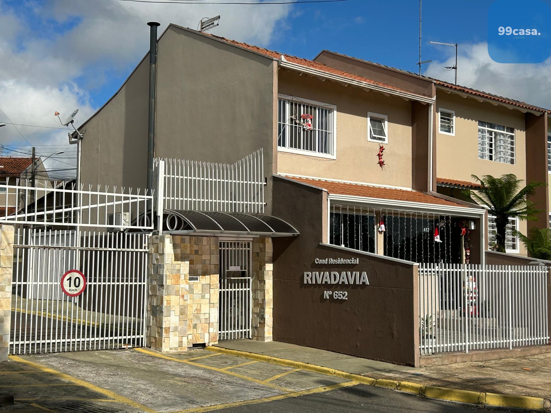 Sobrado com 3 dormitórios à venda,  90 m2, ALTO BOQUEIRÃO, CUR...