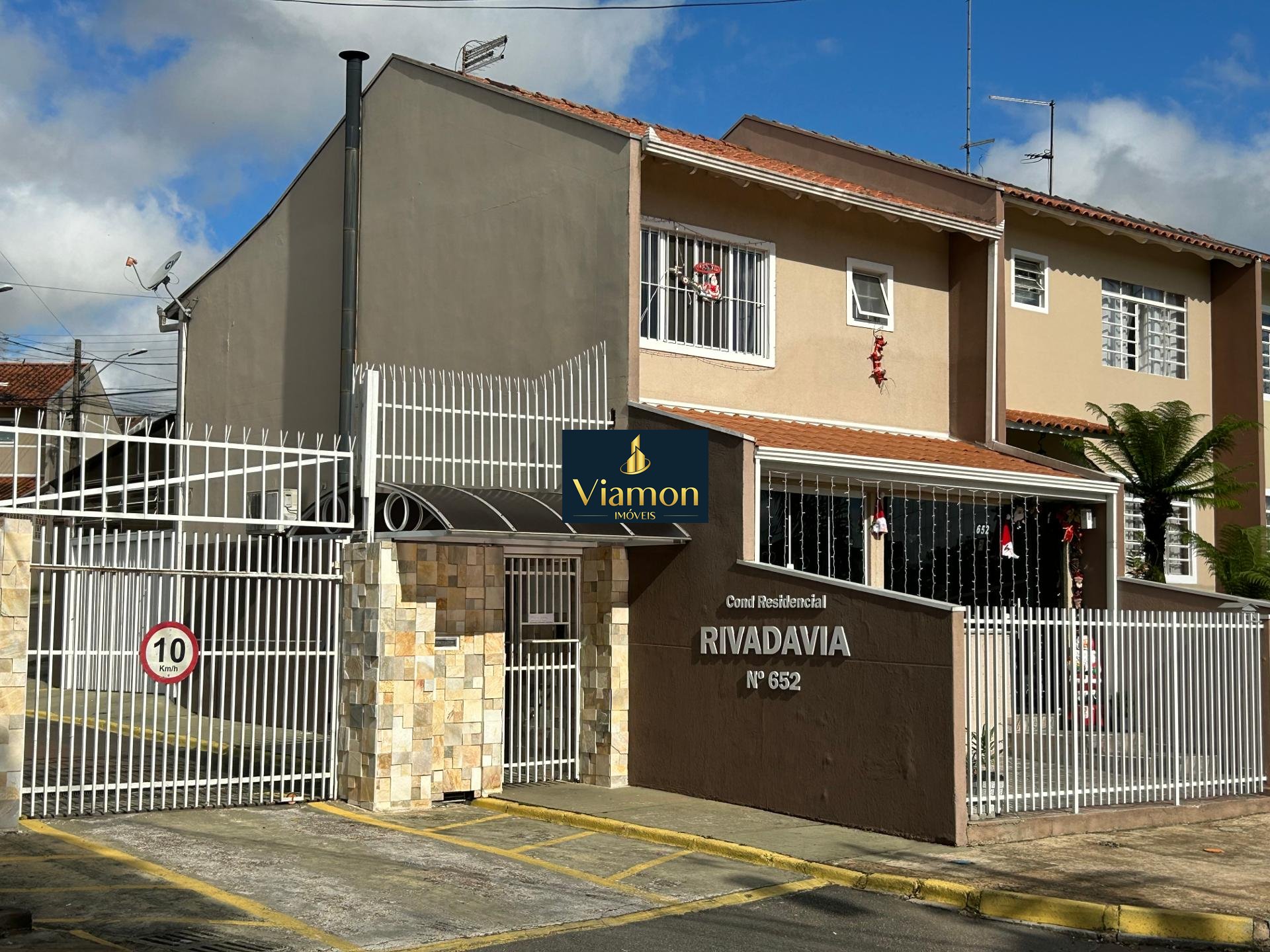 Sobrado com 3 dormitórios à venda,  90 m2, ALTO BOQUEIRÃO, CUR...