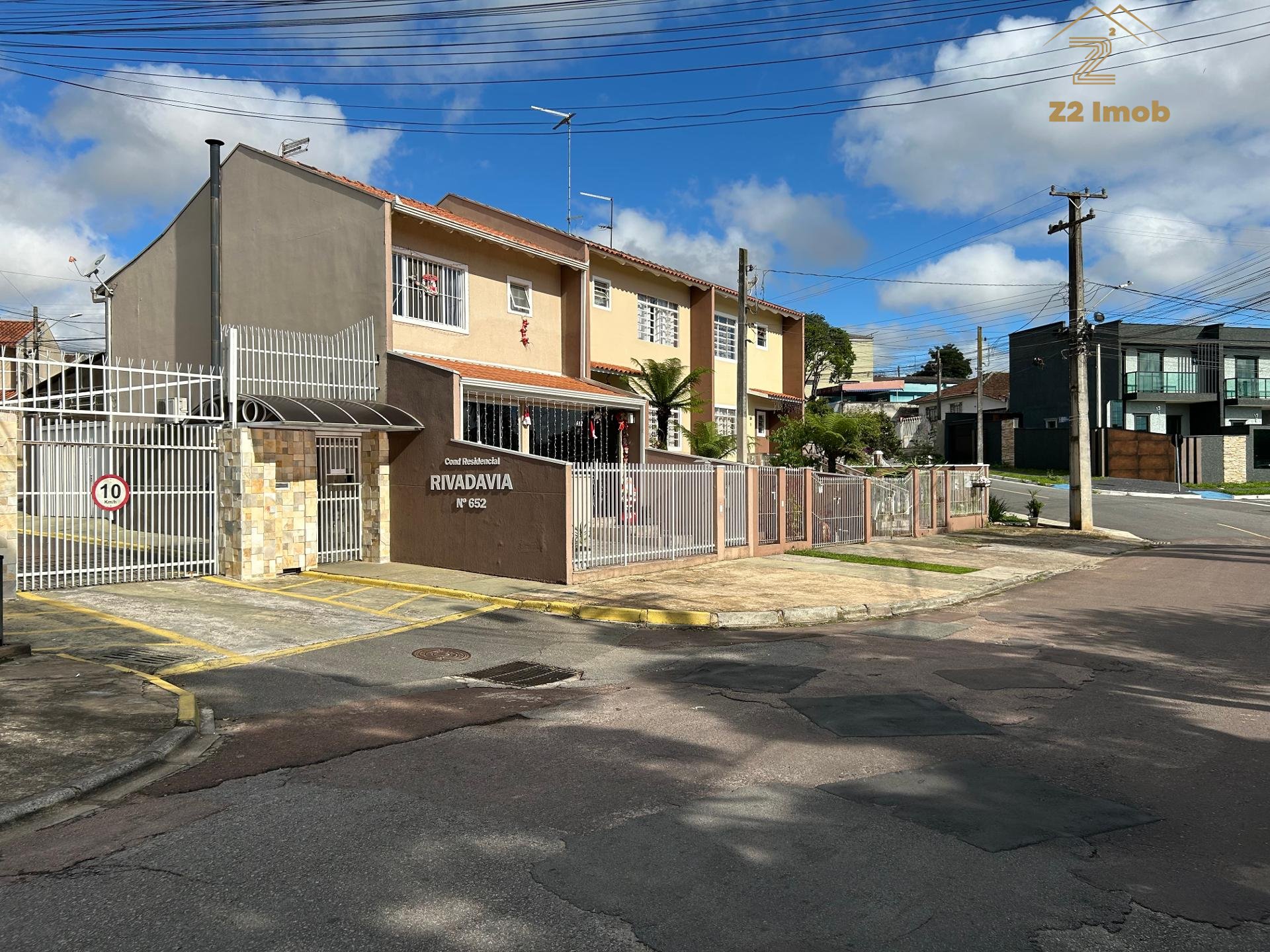 Sobrado com 3 dormitórios à venda,  90 m2, ALTO BOQUEIRÃO, CUR...
