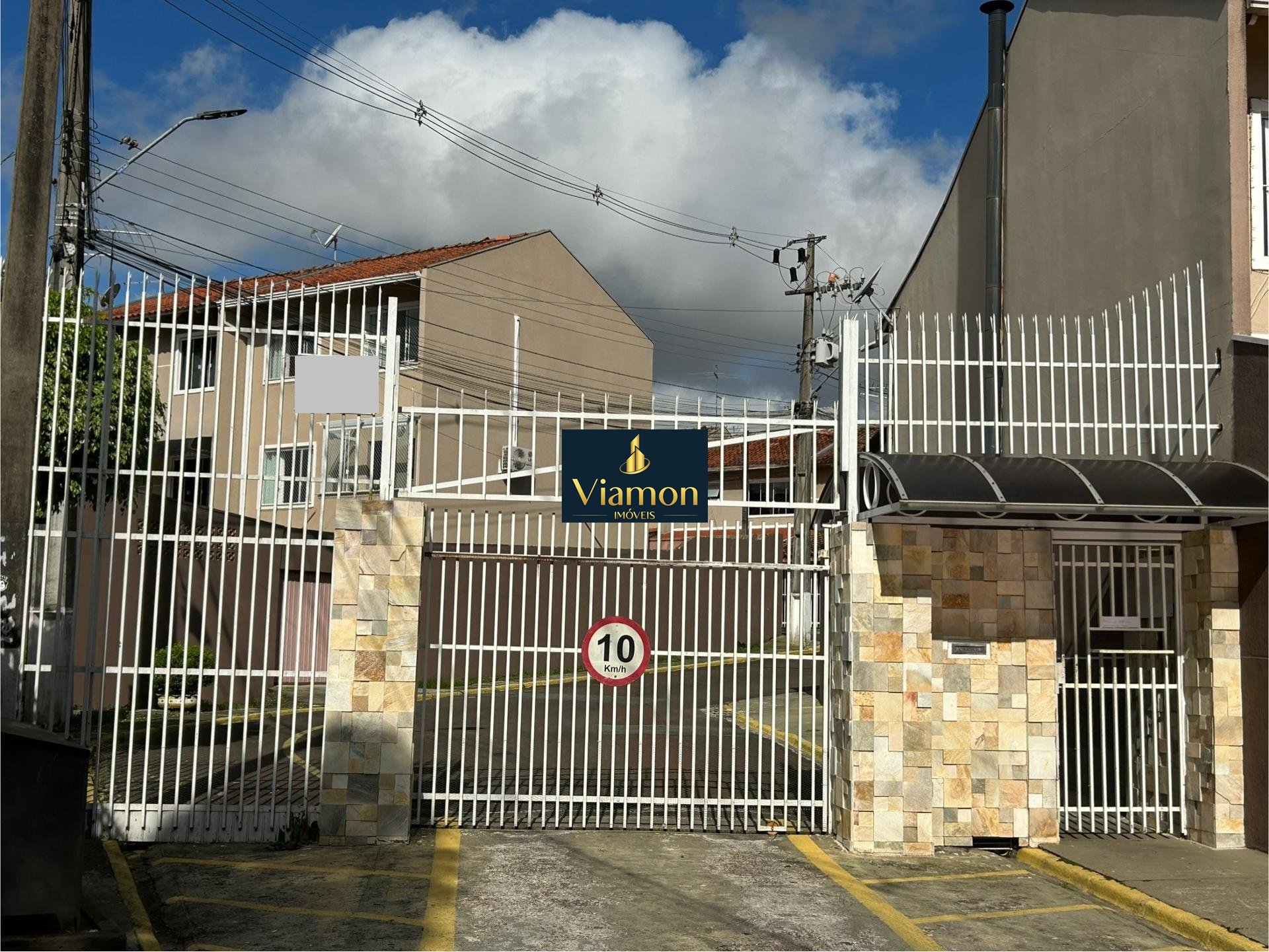 Sobrado com 3 dormitórios à venda,  90 m2, ALTO BOQUEIRÃO, CUR...