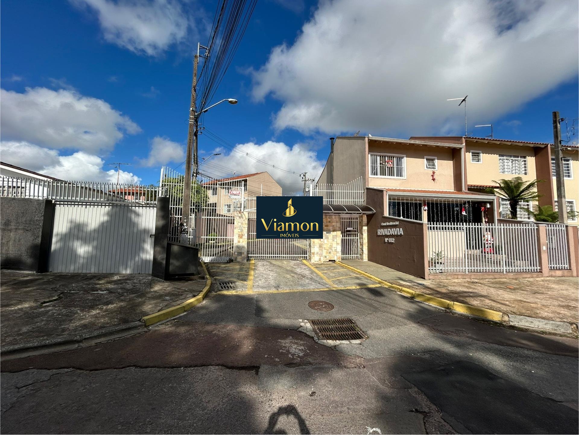 Sobrado com 3 dormitórios à venda,  90 m2, ALTO BOQUEIRÃO, CUR...