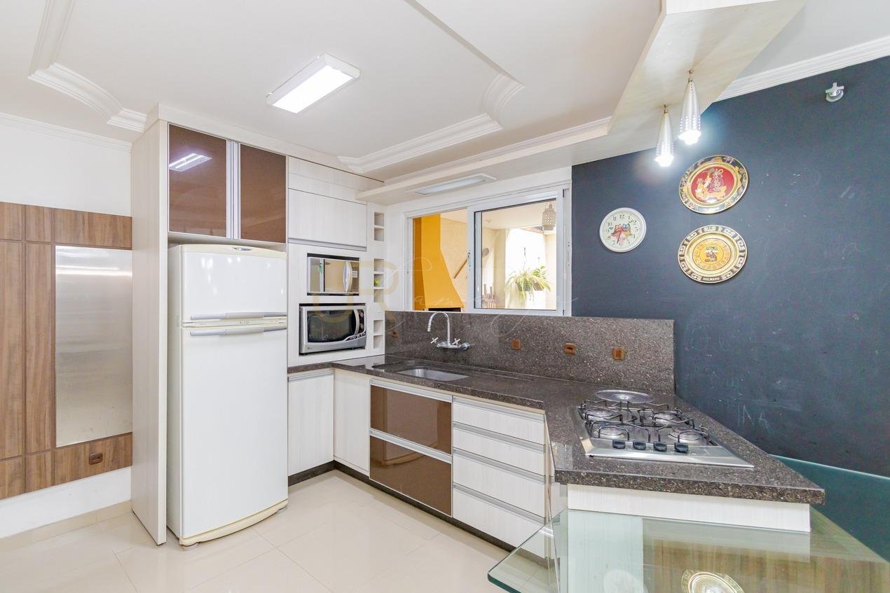Sobrado com 4 quartos à venda, 177.36 m2, XAXIM, CURITIBA - PR