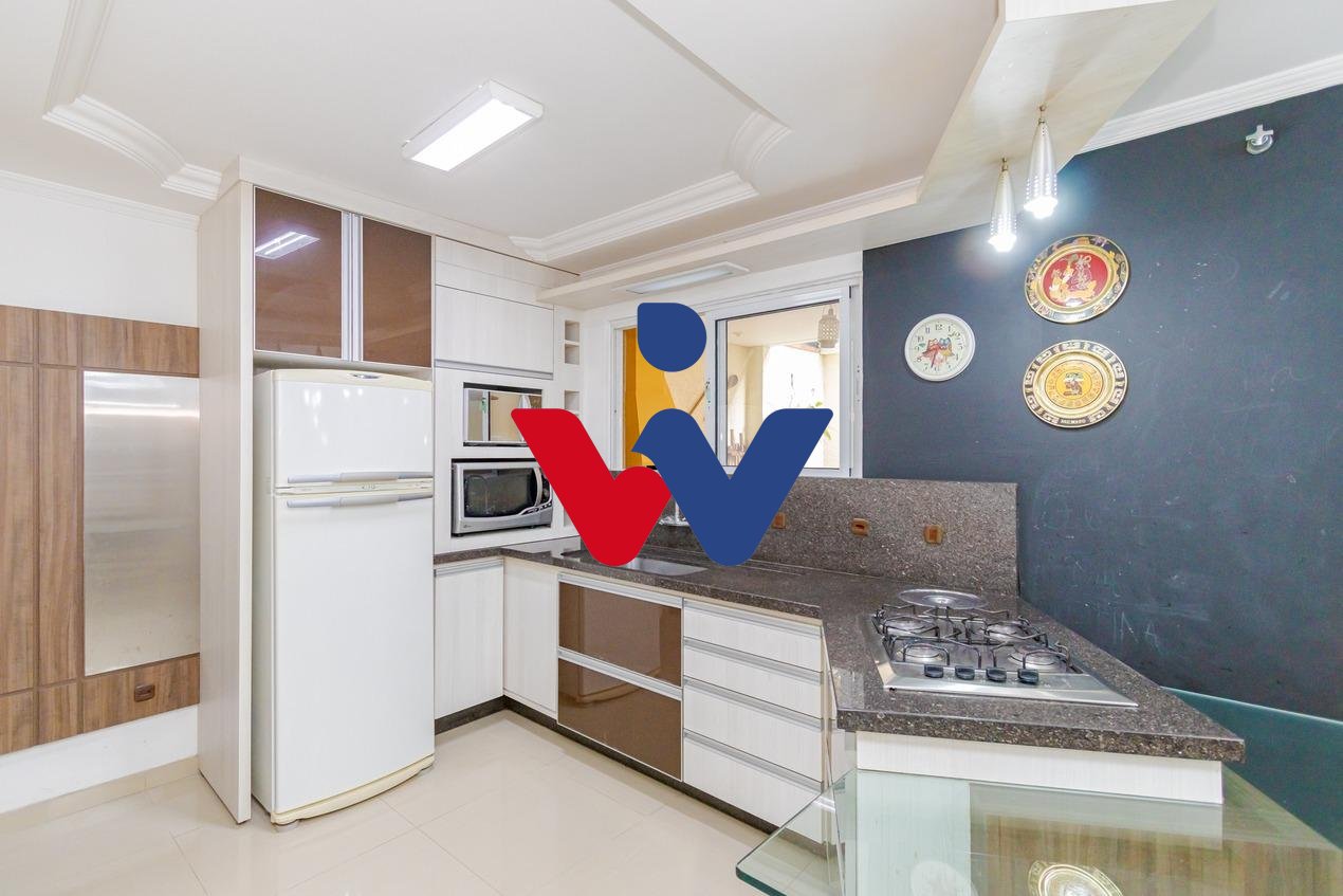 Sobrado com 4 quartos à venda, 177.36 m2, XAXIM, CURITIBA - PR
