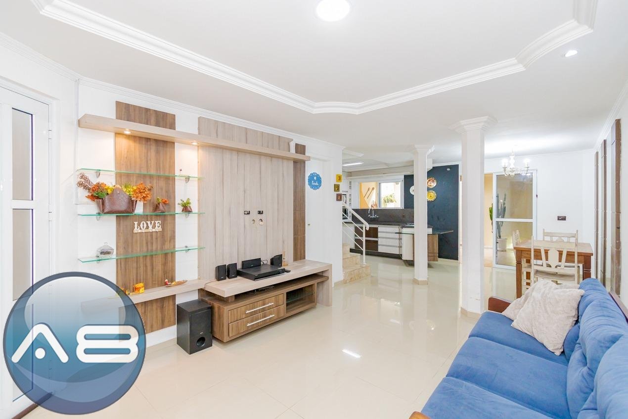 Sobrado com 4 quartos à venda, 177.36 m2, XAXIM, CURITIBA - PR