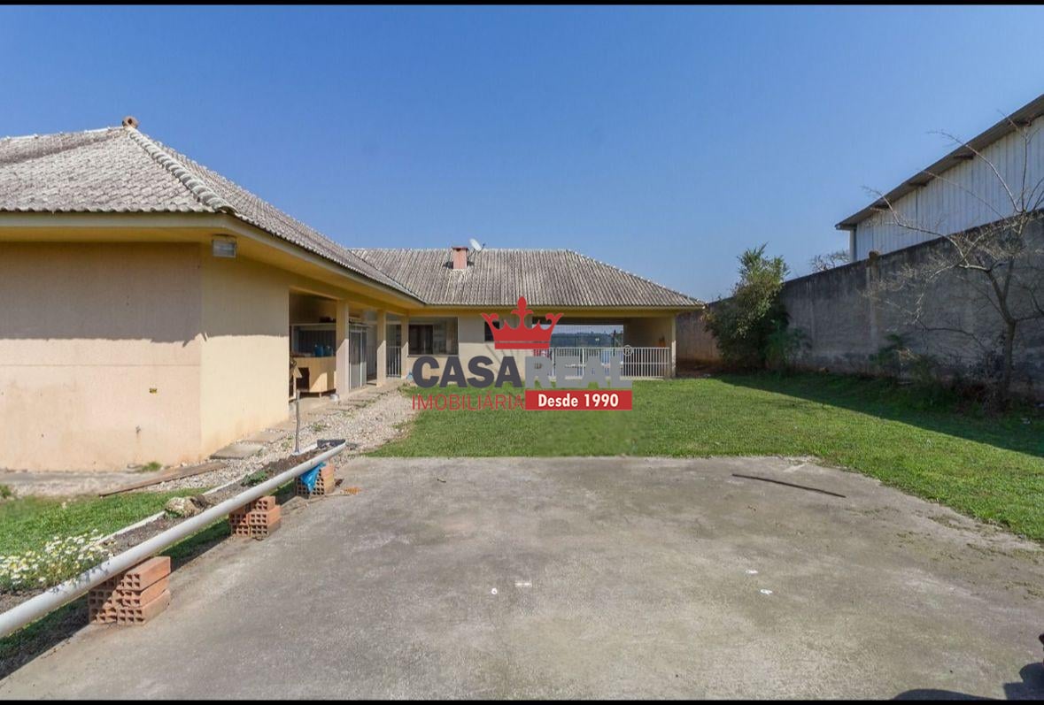 Casa com 3 quartos à venda, 297 m2 por R  1.489.000 - Uberaba - Curitiba PR