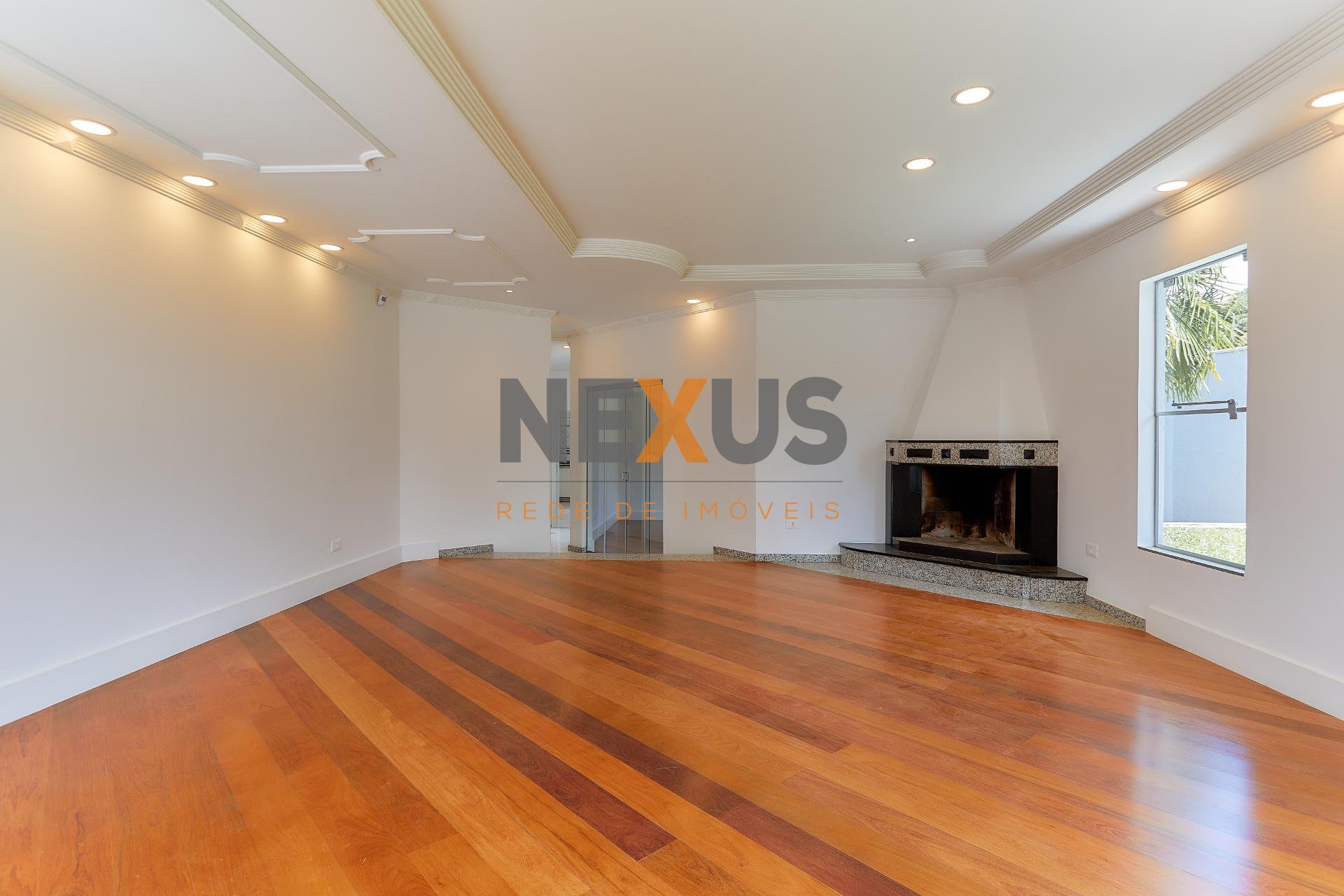Casa com 5 quartos à venda, 503.49 m2, SANTA FELICIDADE, CURIT...