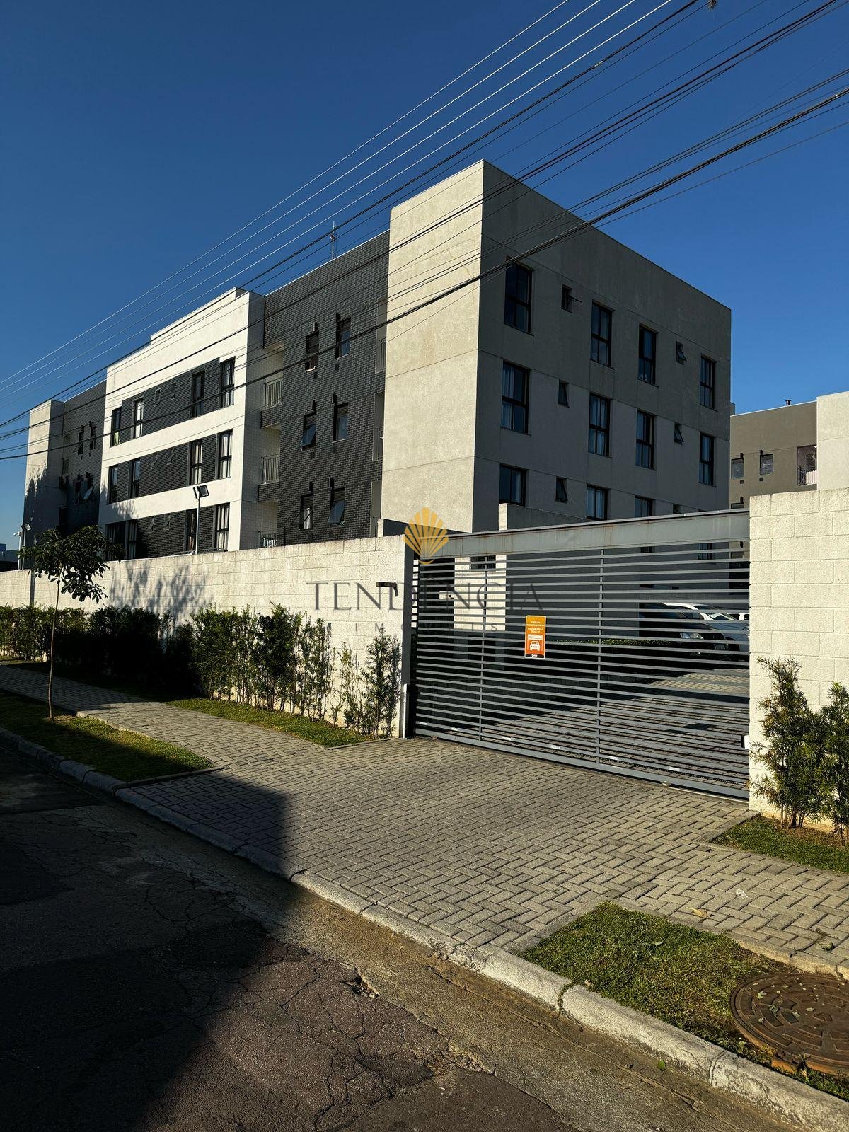 Apartamento com 2 dormitórios à venda, 45 m2, FAZENDINHA, CURI...