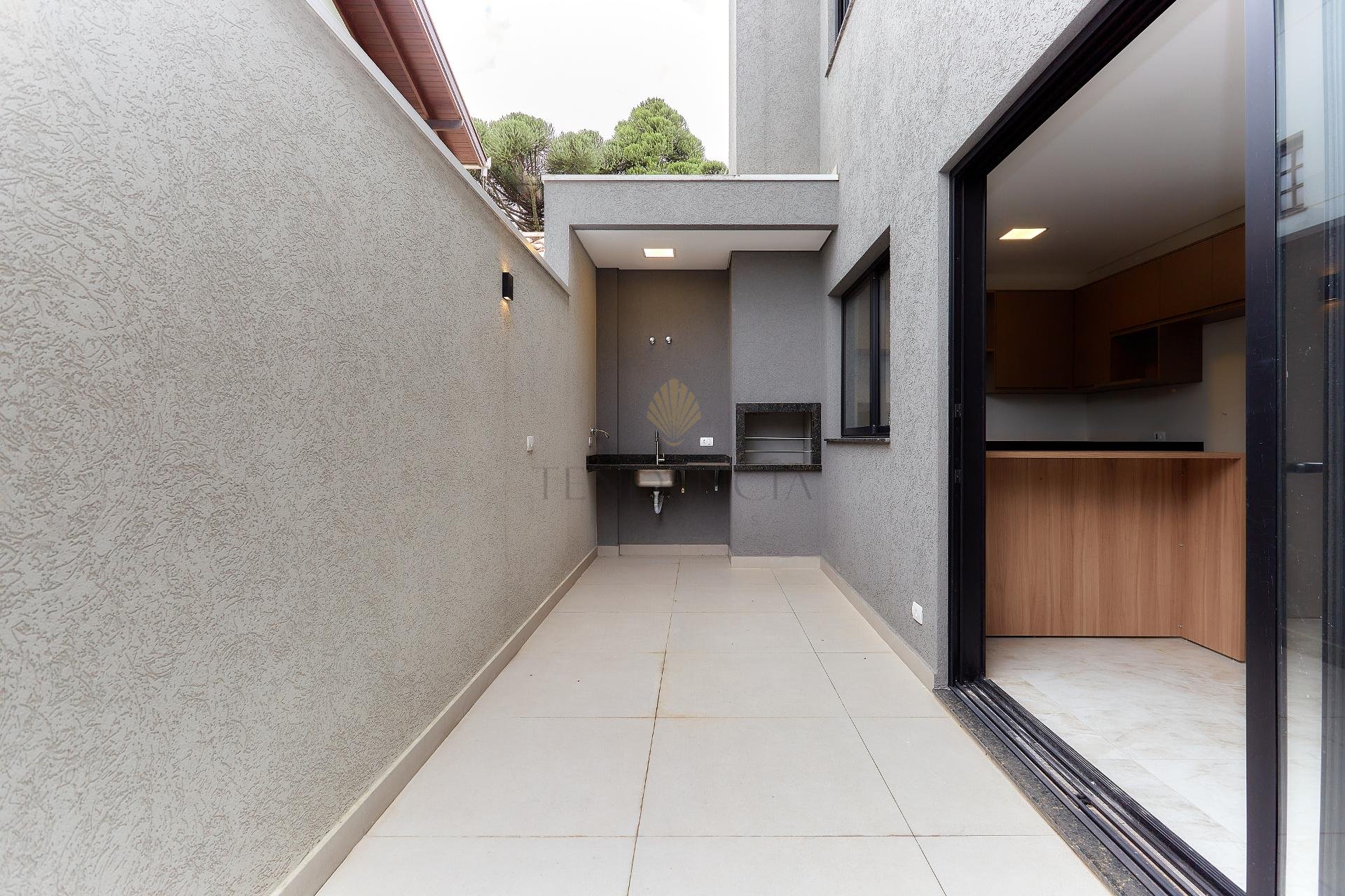 Sobrado em Condomínio  com 3 quartos à venda, 190,97 m2, SANTA...