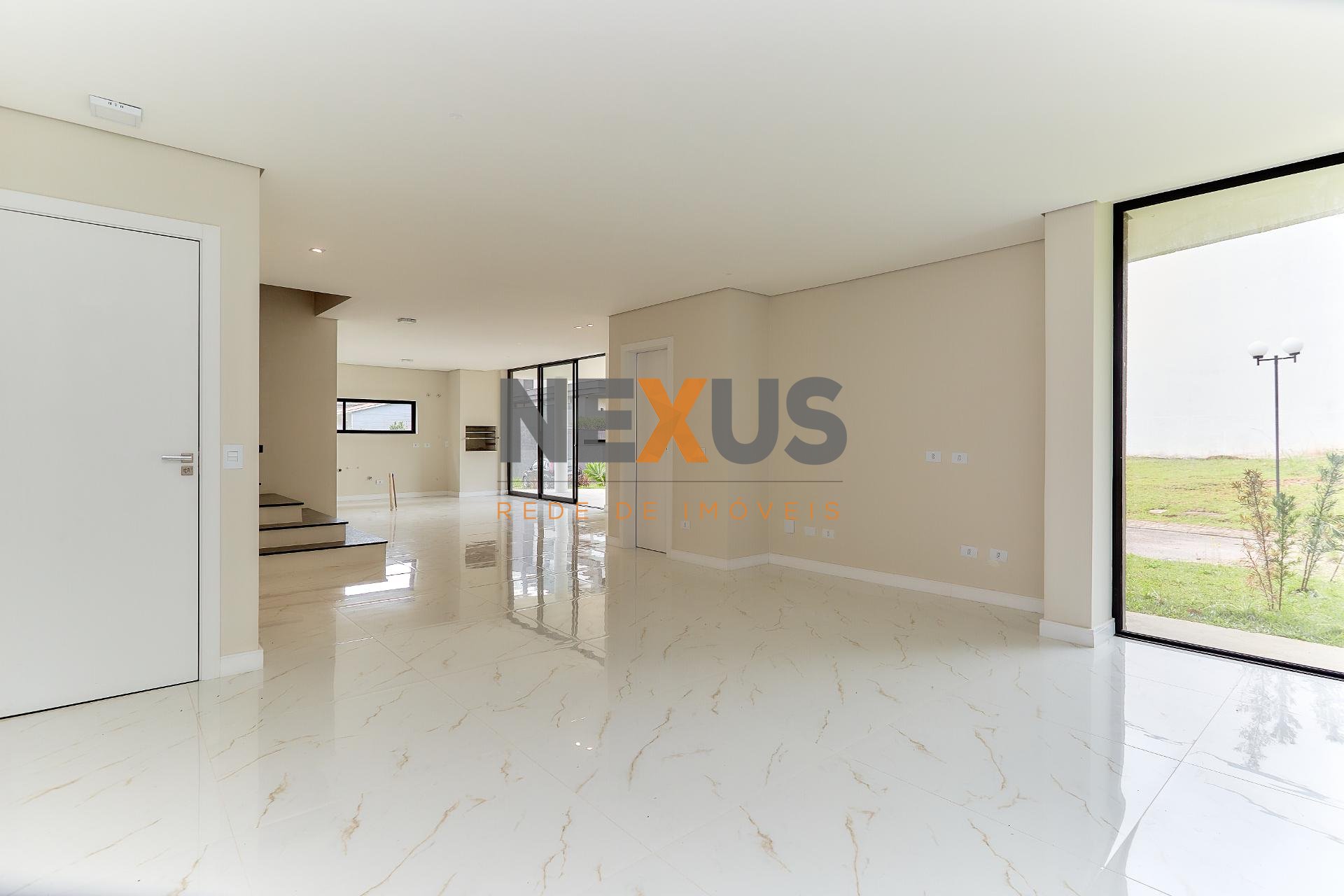 Casa com 3 quartos à venda, 396.40 m2, CAMPO COMPRIDO, CURITIB...