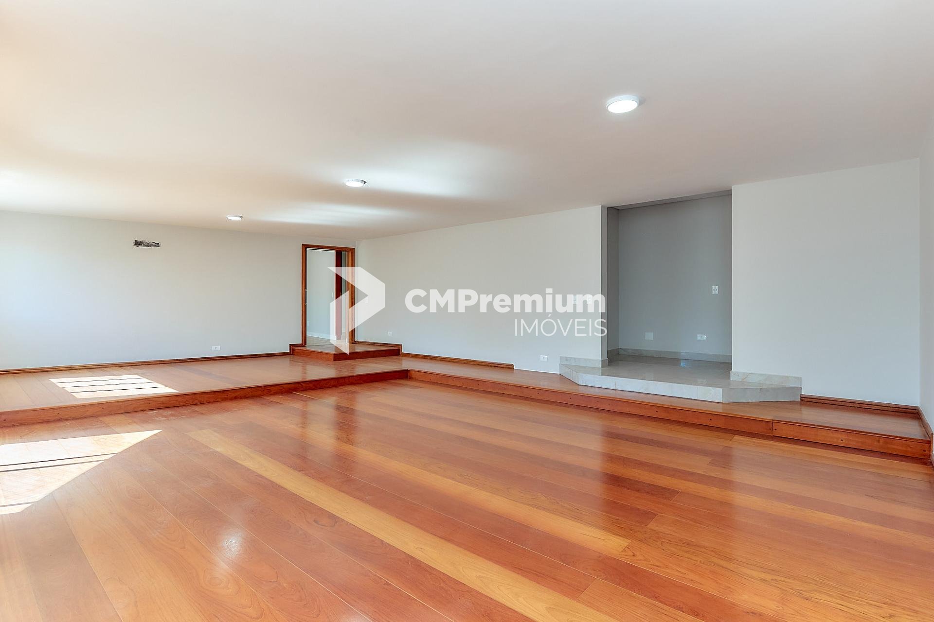 Apartamento reformado com 4 dormitórios à venda, 266,80 m2, BA...