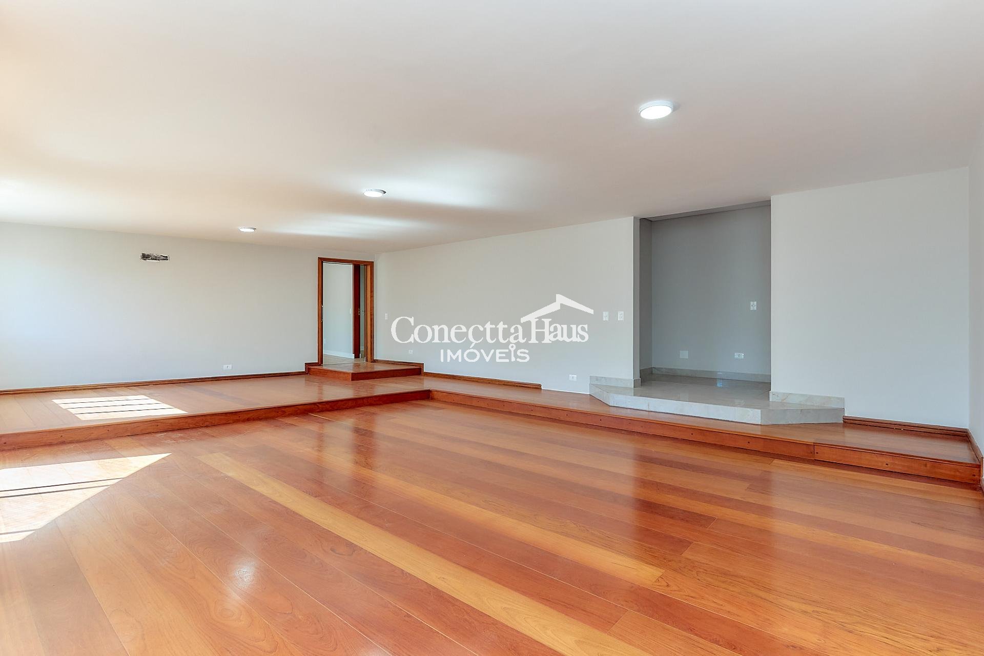 Apartamento reformado com 4 dormitórios à venda, 266,80 m2, BA...