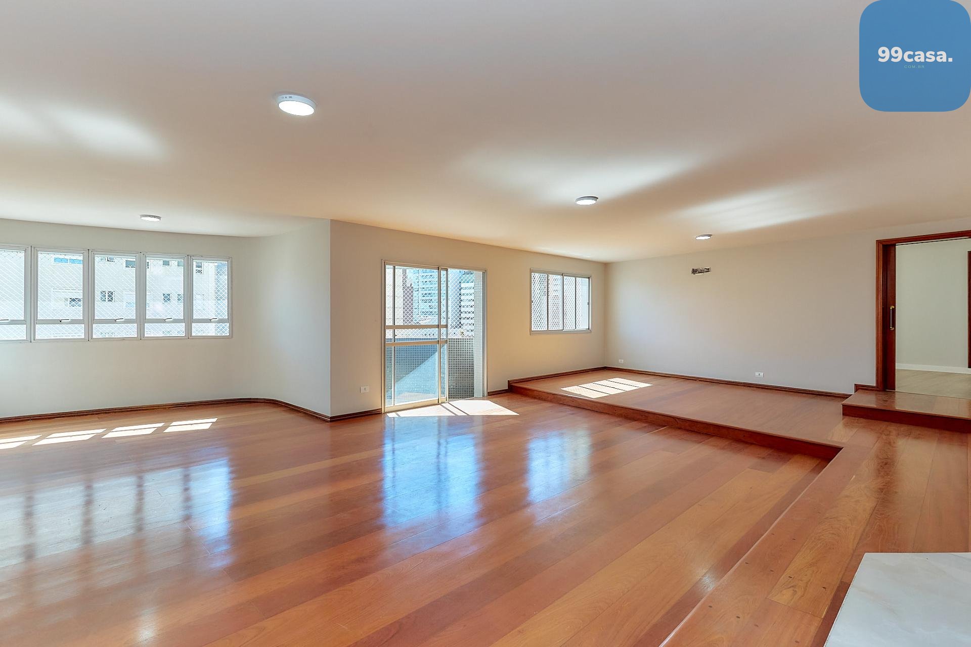 Apartamento reformado com 4 dormitórios à venda, 266,80 m2, BA...