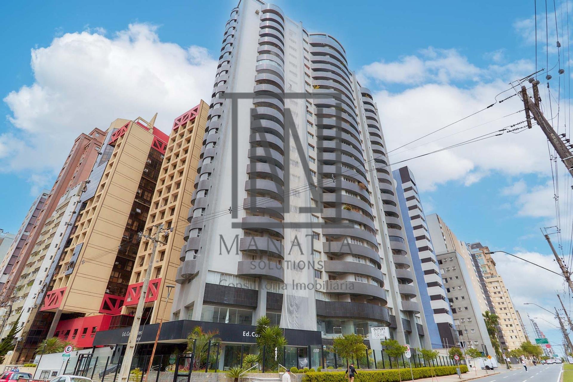 Apartamento reformado com 4 dormitórios à venda, 266,80 m2, BA...