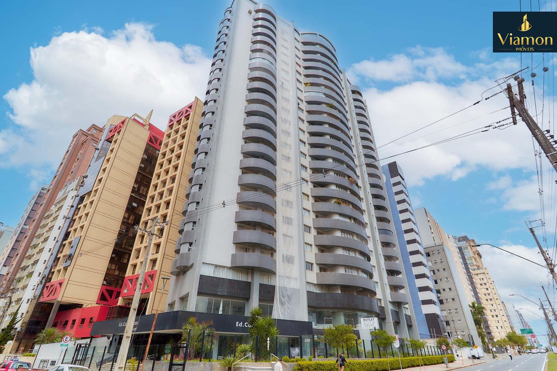 Apartamento reformado com 4 dormitórios à venda, 266,80 m2, BA...
