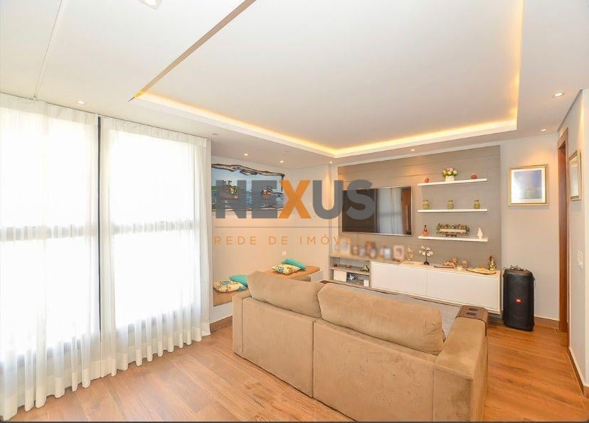 Casa com 3 quartos à venda, 204 m2,  PINHEIRINHO, CURITIBA - PR
