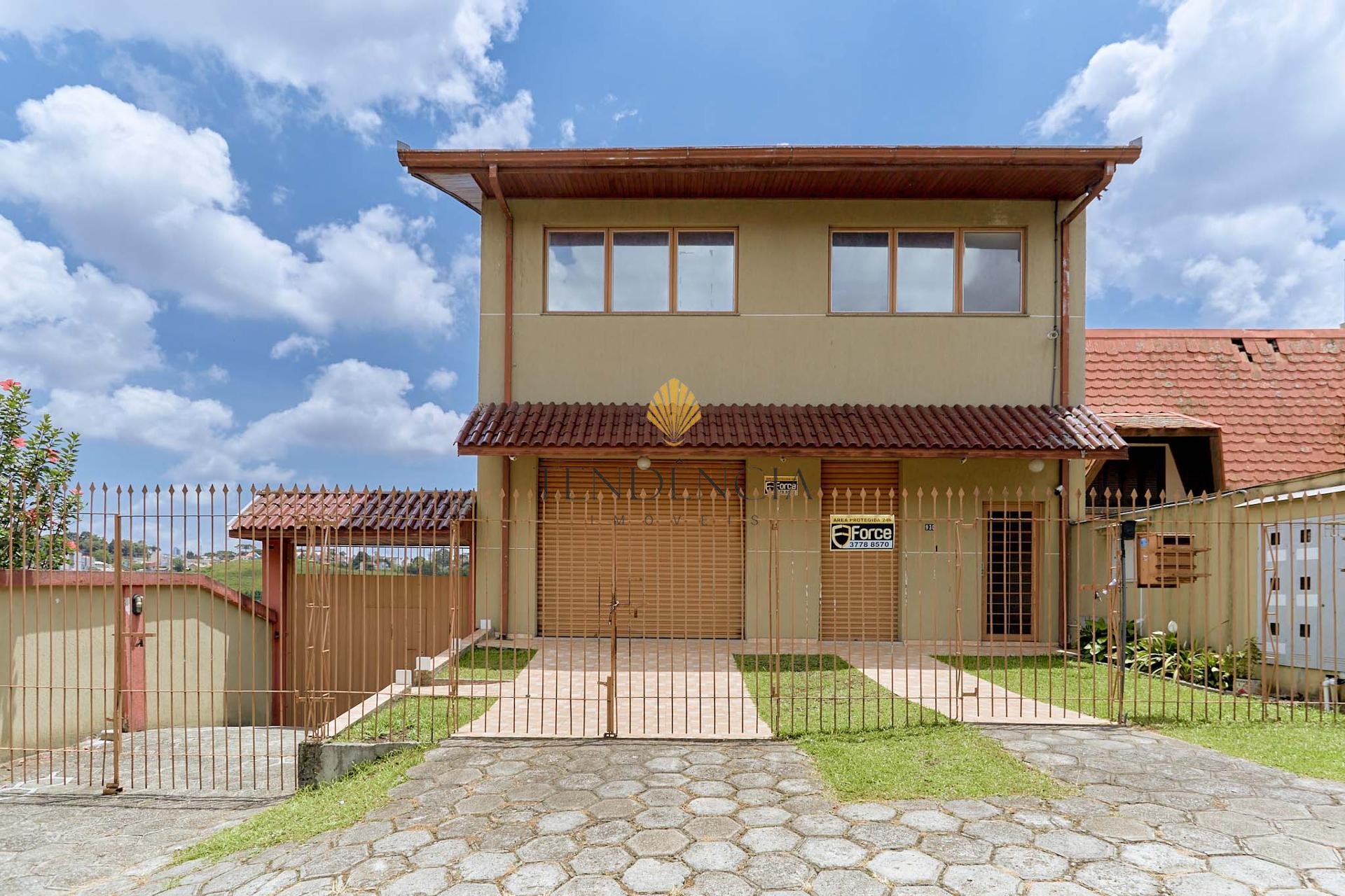 Sala Comercial com 90 m2 por R  2.100,00 - Santa Quit?ria - Cu...