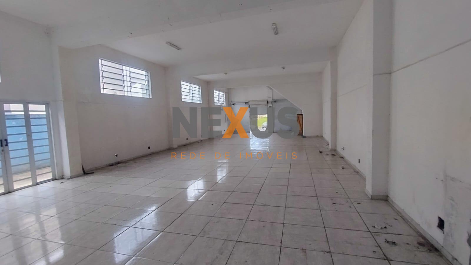 Prédio Comercial à venda, 522 m2, PINHEIRINHO, CURITIBA - PR