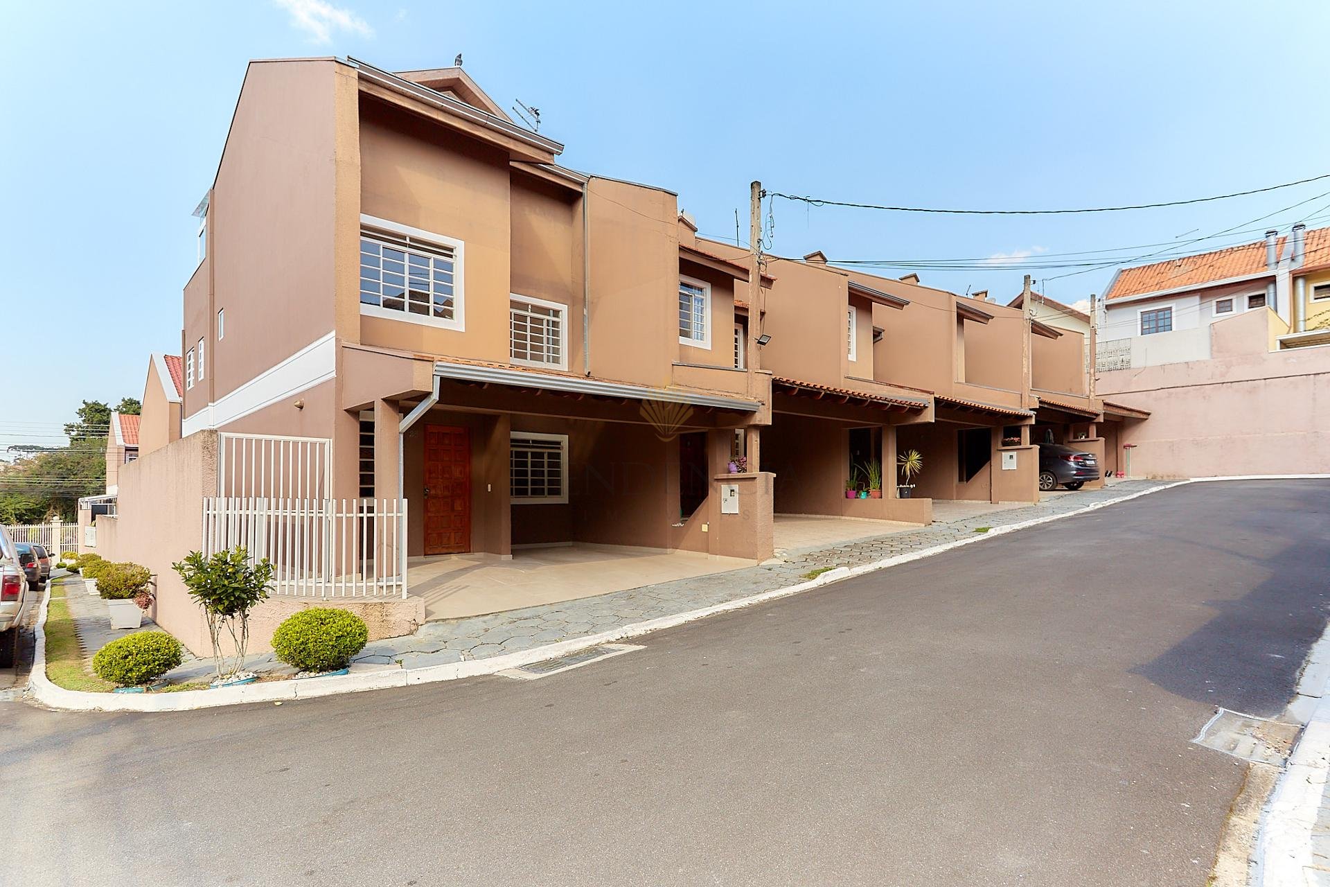 Sobrado à venda, 3 quartos 110 m2, BOQUEIRÃO, CURITIBA - PR