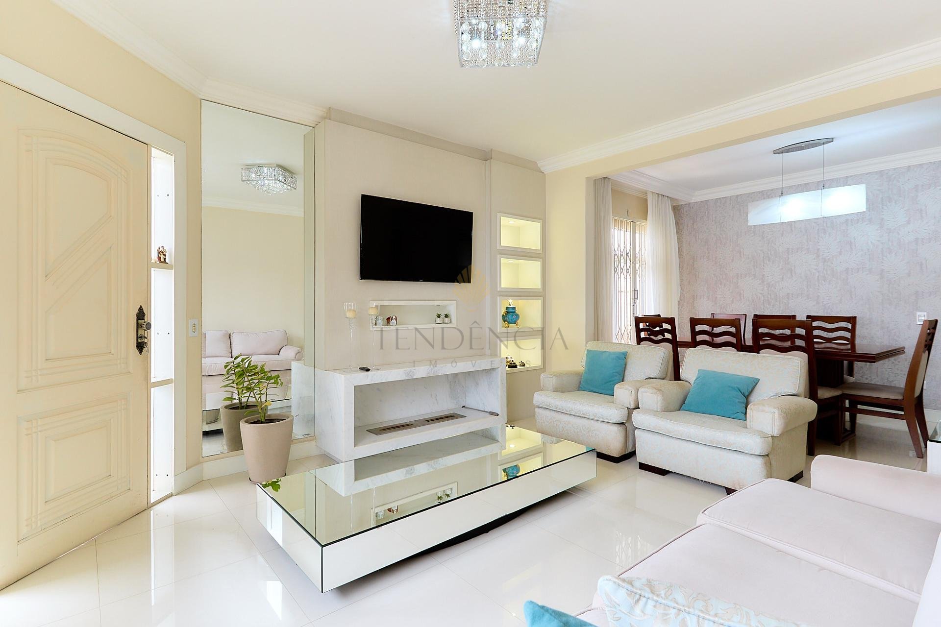 Casa t?rrea de esquina com 3 quartos sendo 1 su?te ? venda, 16...