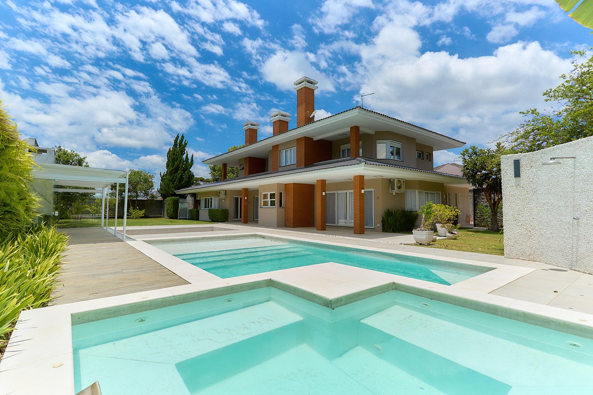 Resid?ncia com 3 SU?TES ? venda, PINEVILLE, PINHAIS - PR