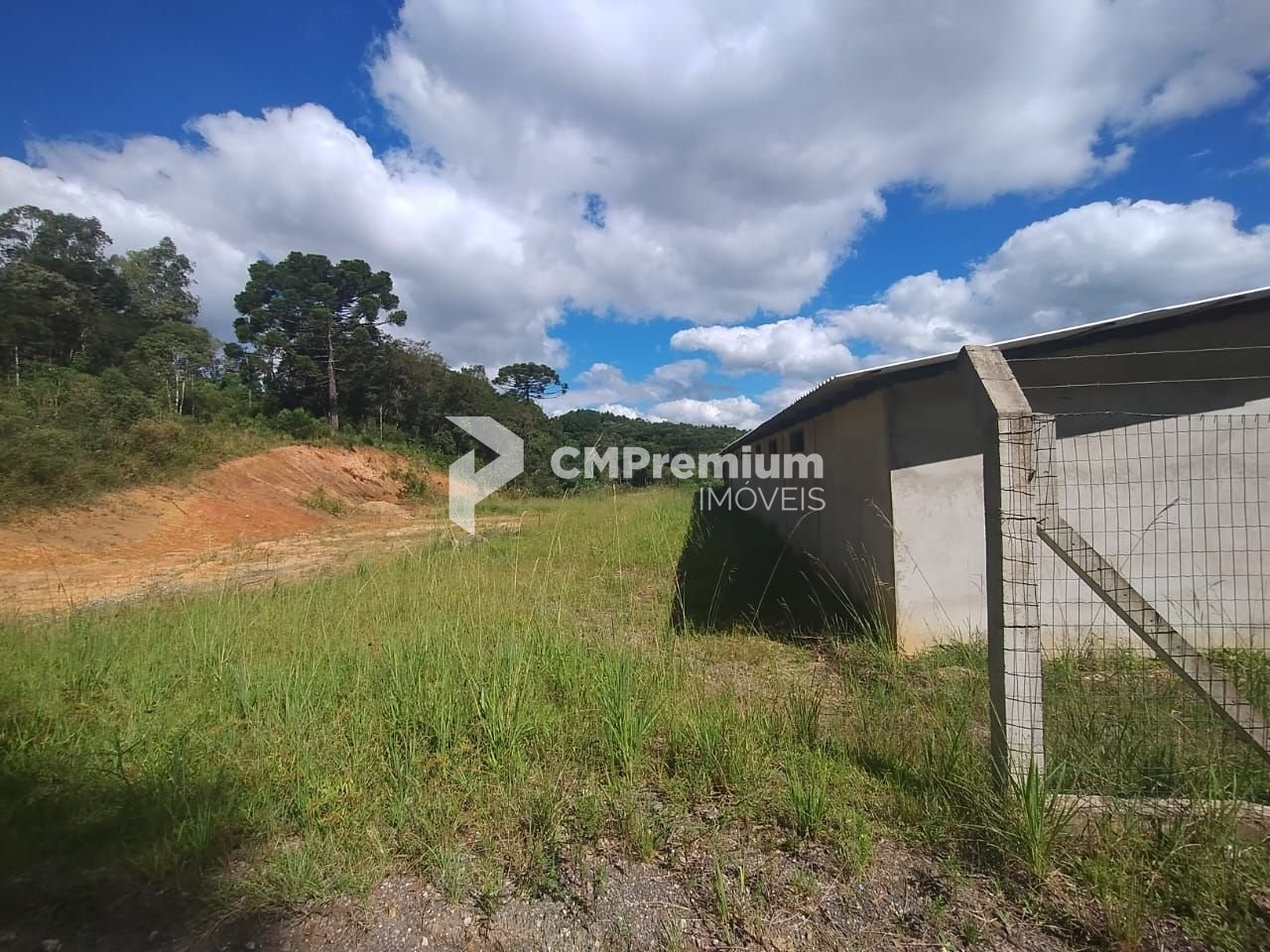 Terreno à venda, 28.652 m2, Centro - Tijucas do Sul PR
