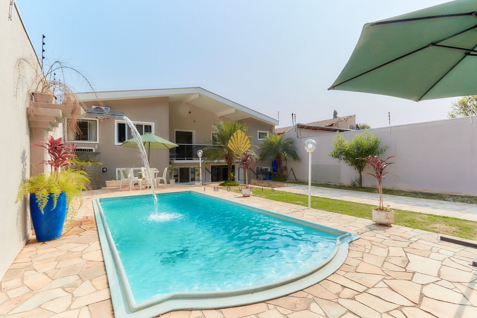 Casa com 3 dormitórios à venda, 400 m2 por R  1.297.000,00 - P...