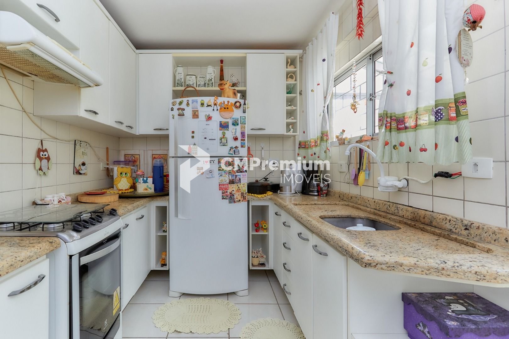 Sobrado com 3 dormitórios à venda, 95,38 m2, SÃO BRAZ, CURITIB...