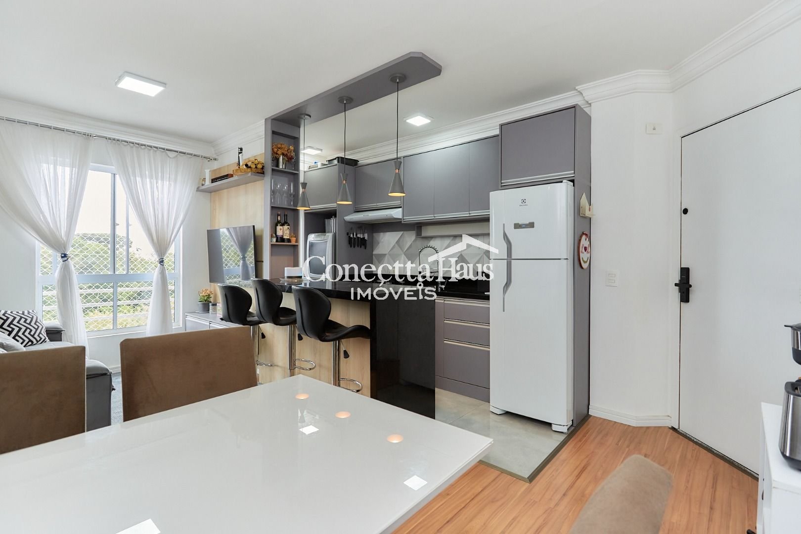 Apartamento com 3 dormitórios à venda, 56 m2, SAO JOSE DOS PIN...
