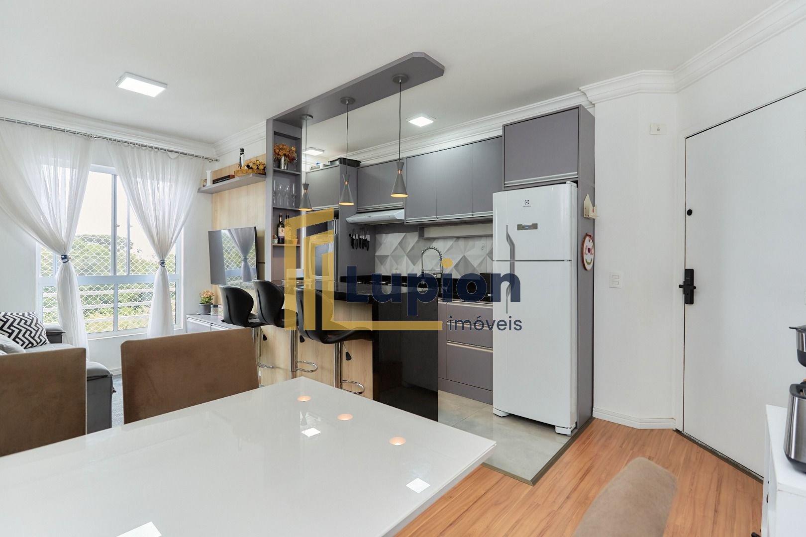 Apartamento com 3 dormitórios à venda, 56 m2, SAO JOSE DOS PIN...